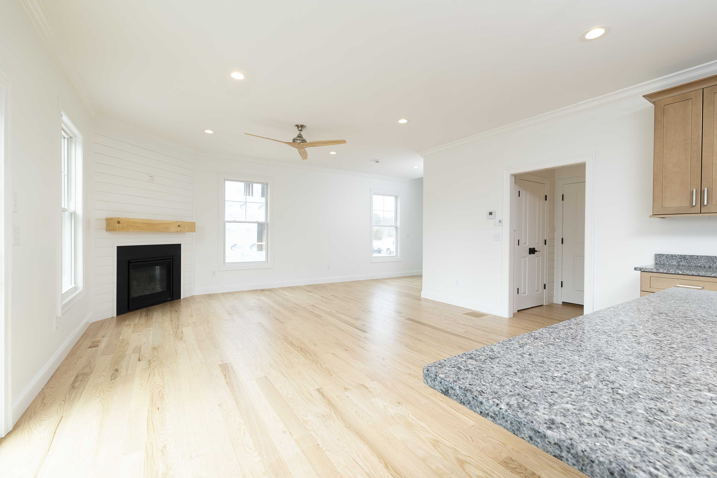 Plainville, CT 06062,25 Oakwood Circle #7
