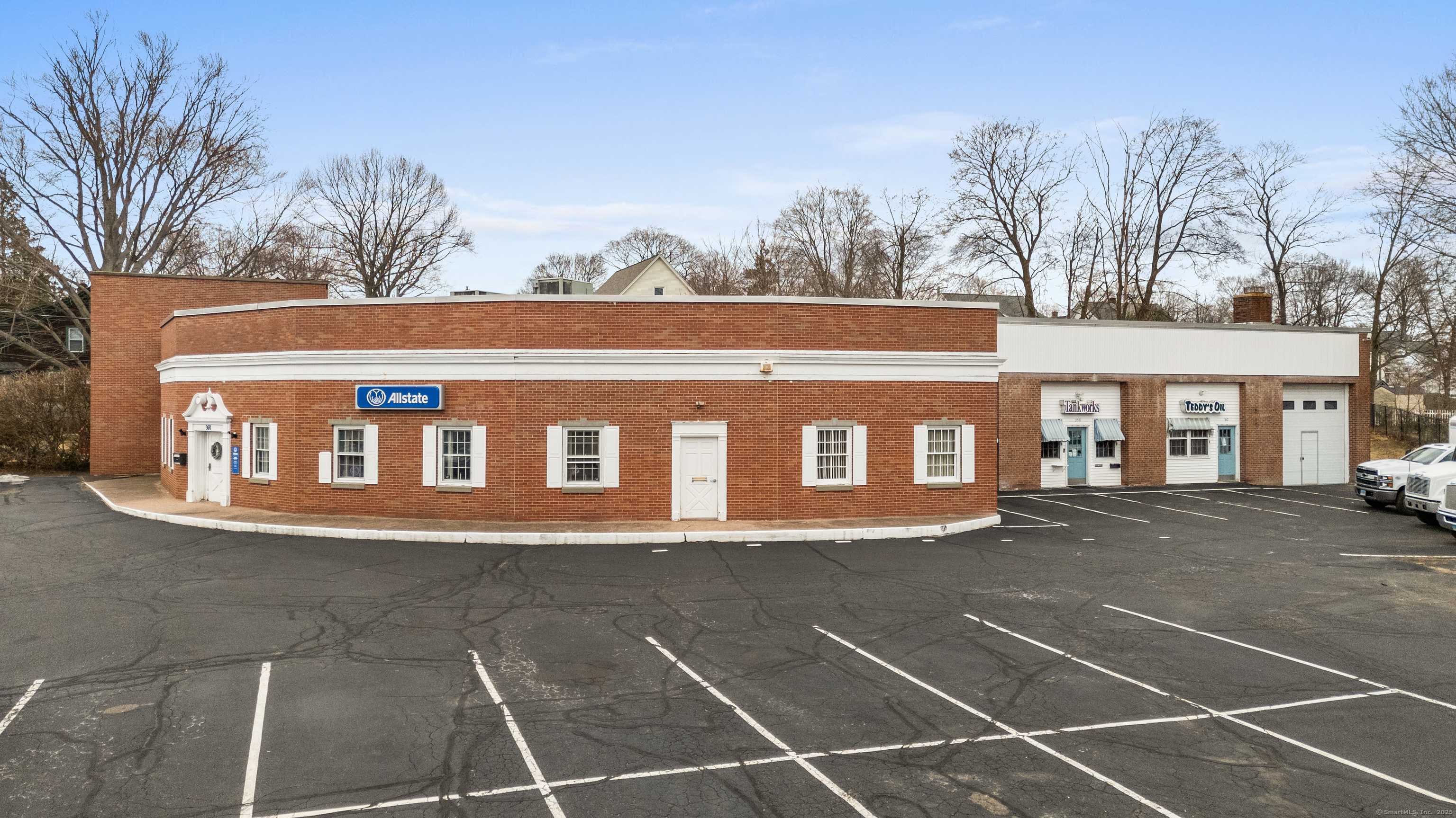 Manchester, CT 06040,358 East Center Street