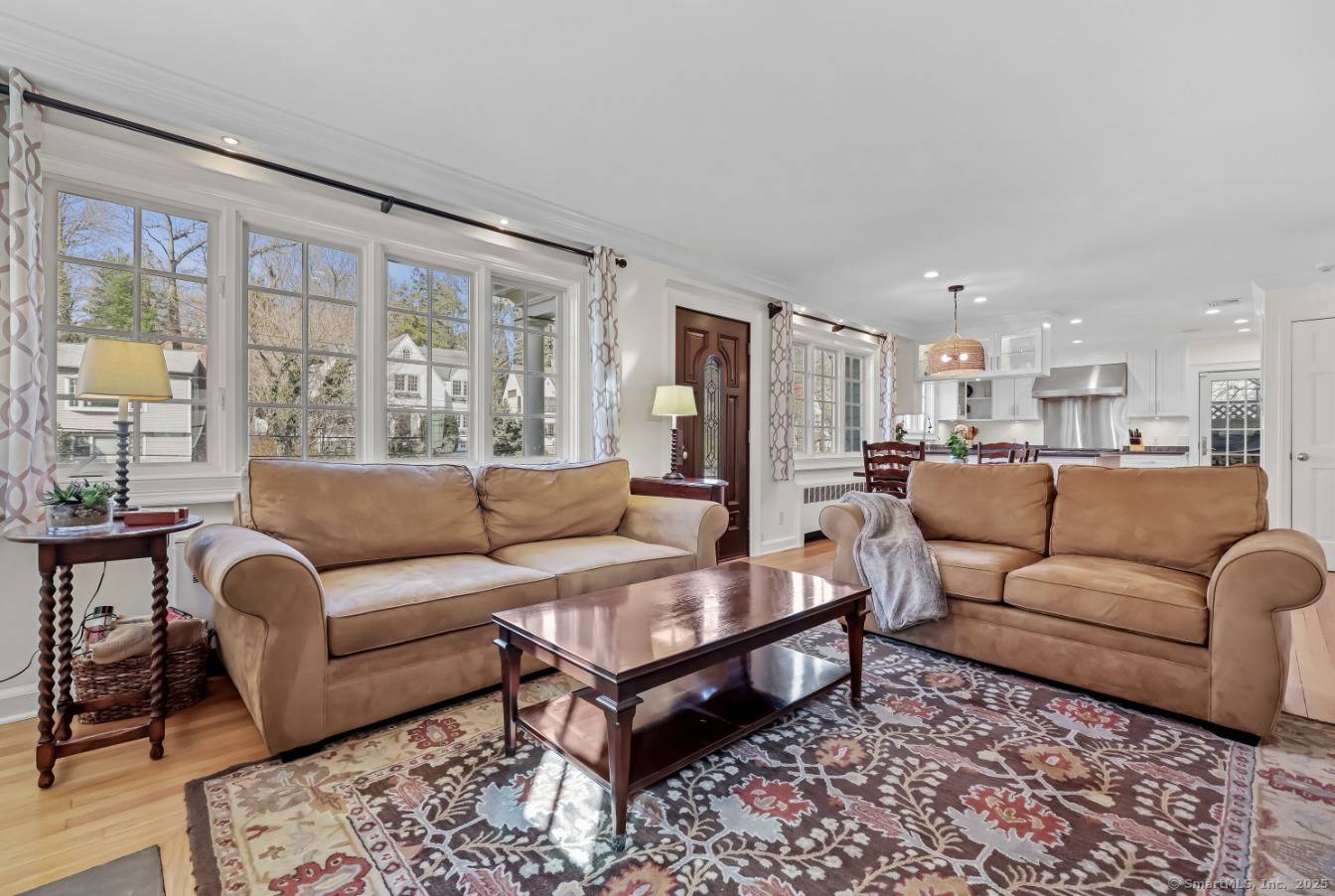 Greenwich, CT 06807,53 Valleywood Road