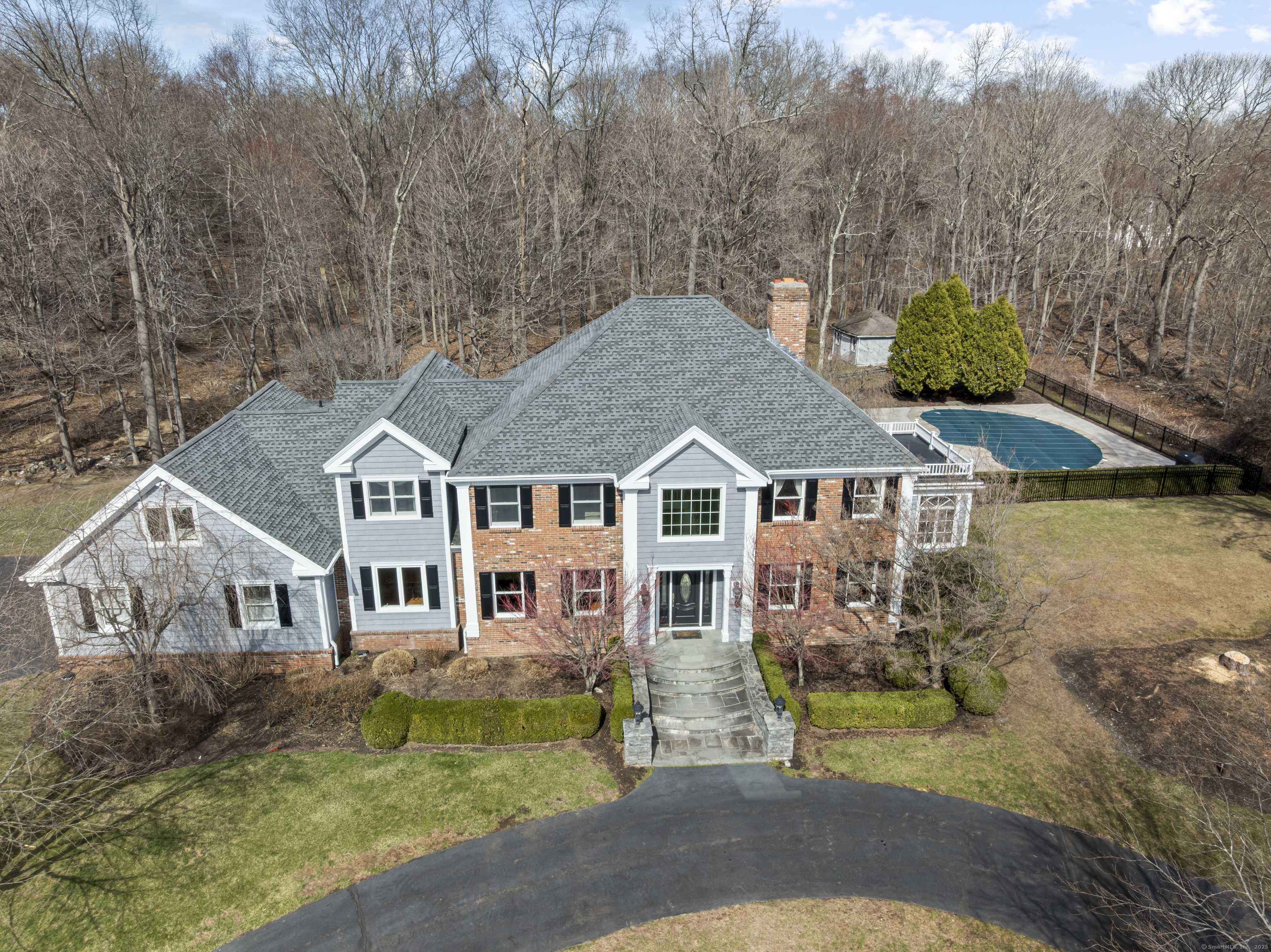 Woodbridge, CT 06525,5 Olde Country Road