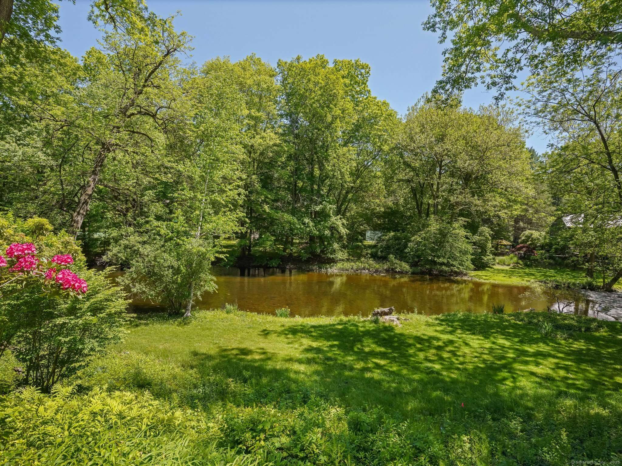 Weston, CT 06883,17 Huckleberry Lane