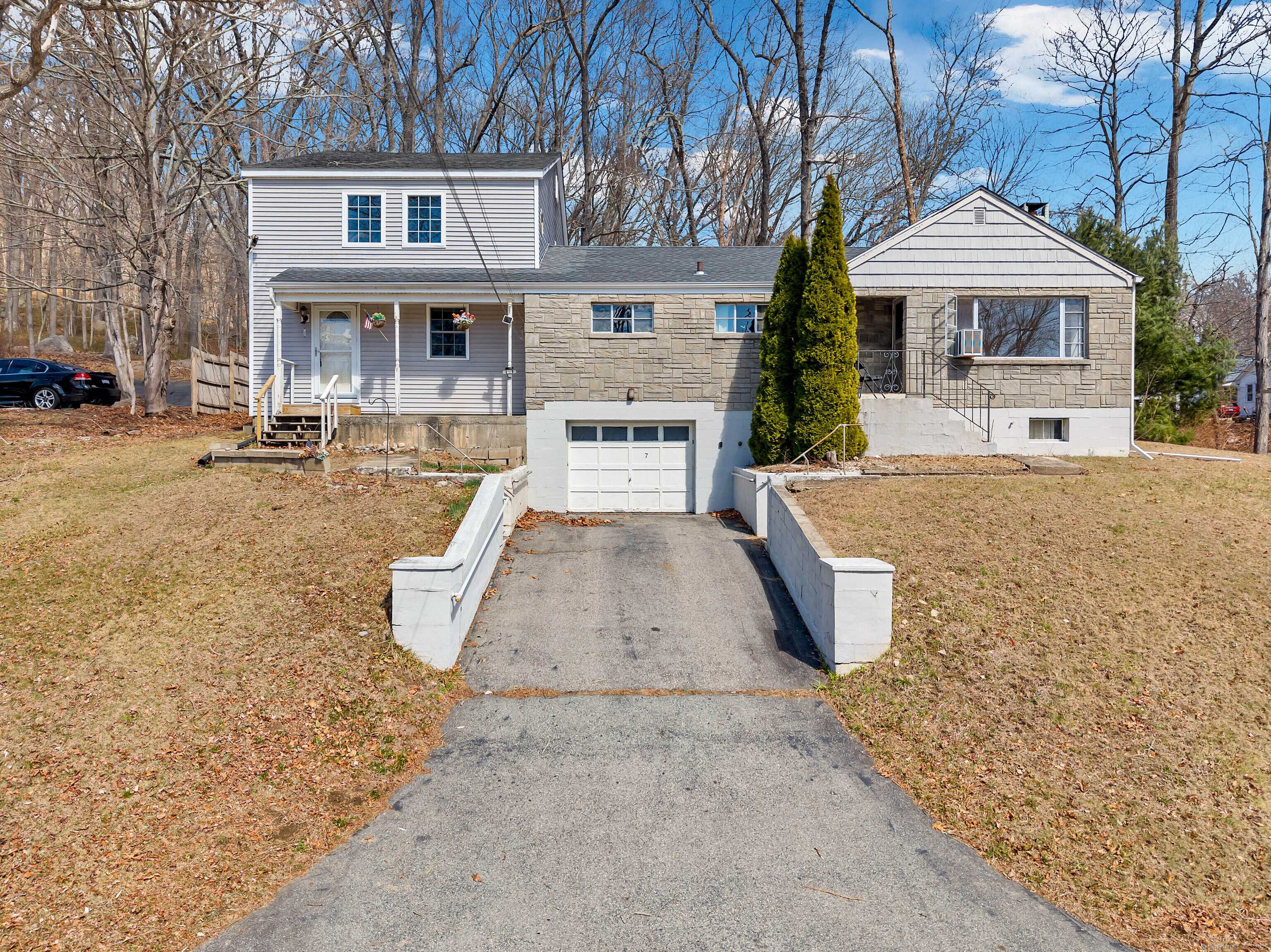 Waterford, CT 06375,7 Sunshine Road