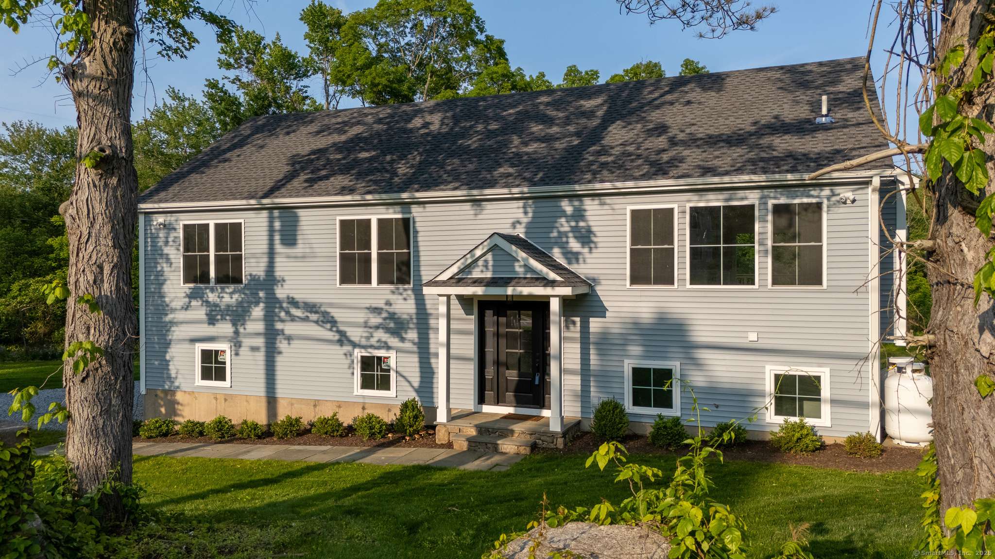 Oxford, CT 06478,184 Riggs Street