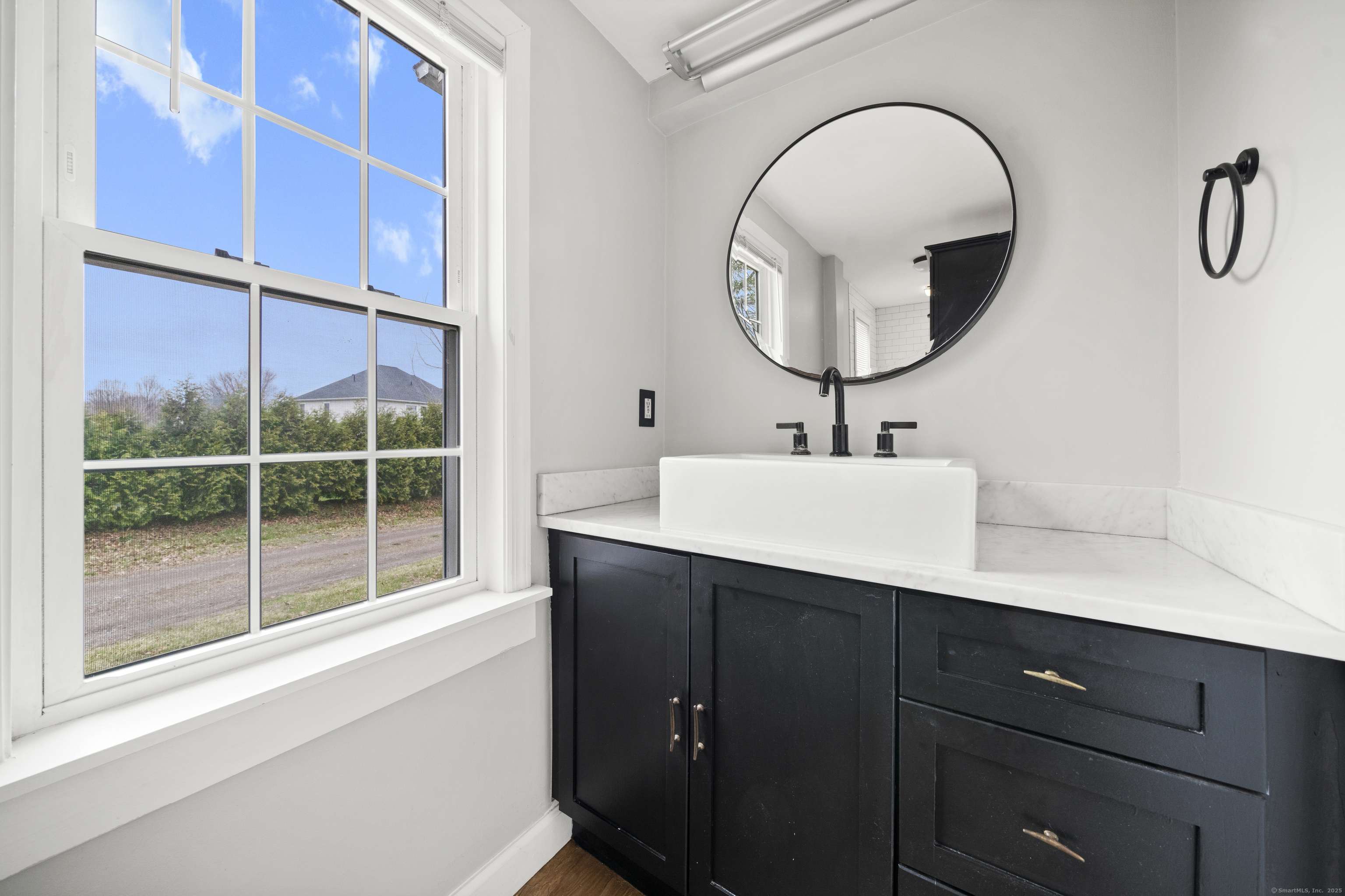 Suffield, CT 06078,741 Mapleton Avenue