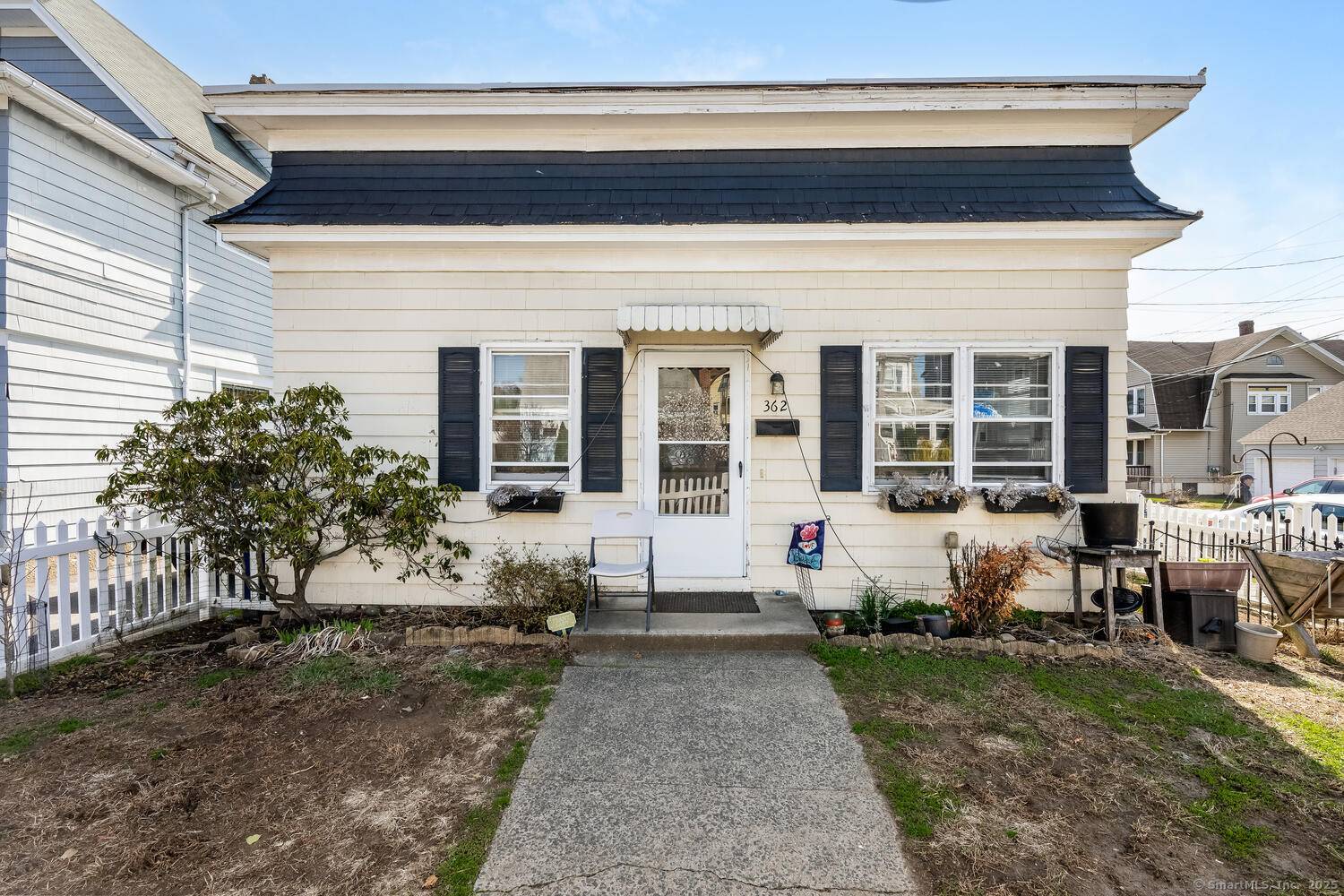 Bridgeport, CT 06605,362 Grovers Avenue