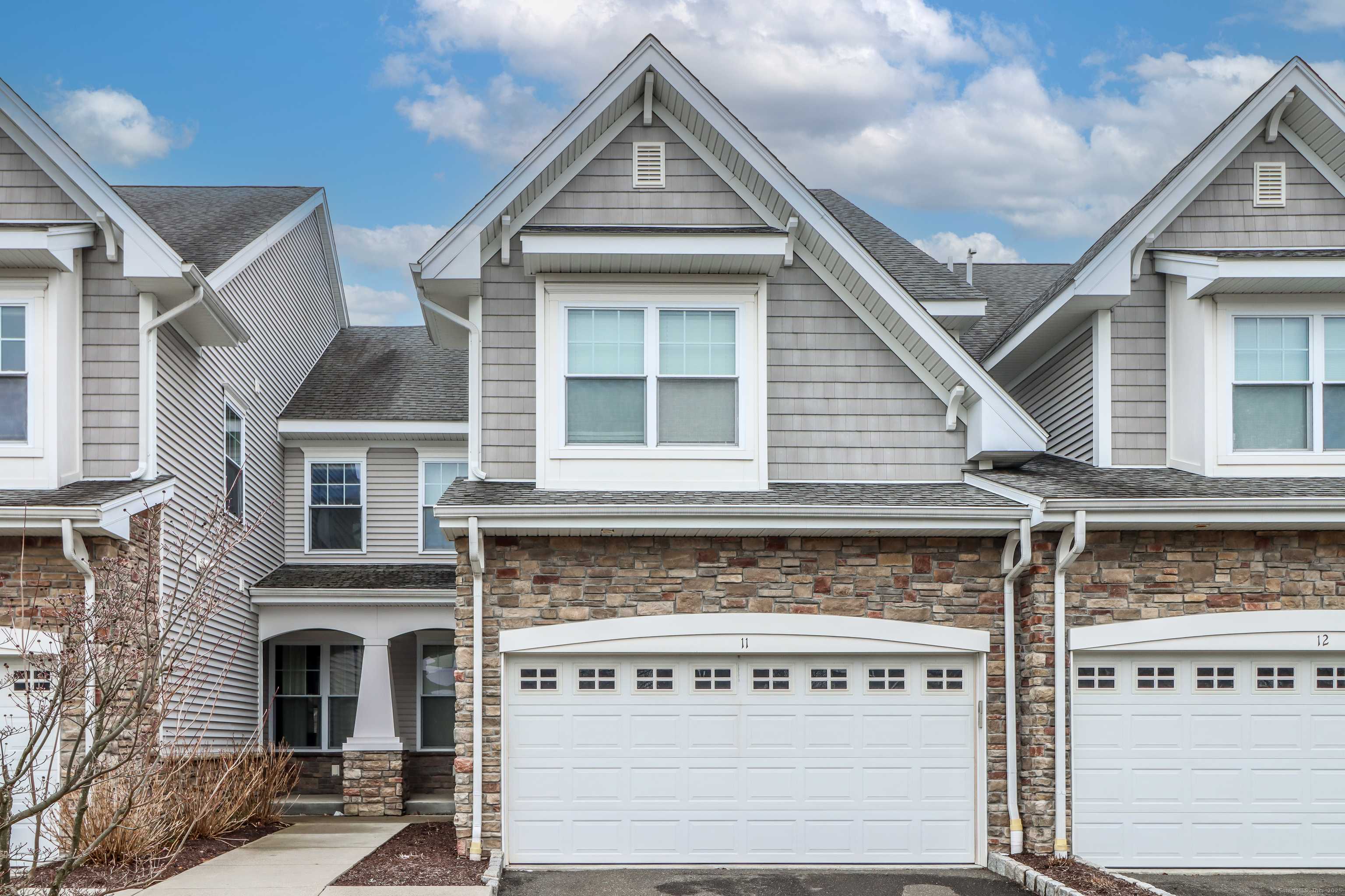 Danbury, CT 06810,11 Sampson Terrace #11