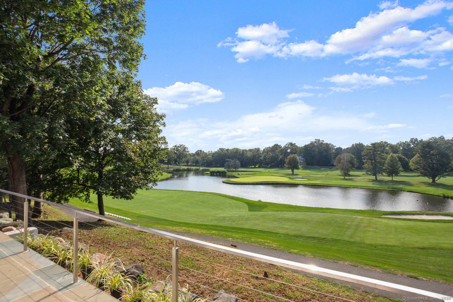 Stamford, CT 06902,30 Hendrie Court