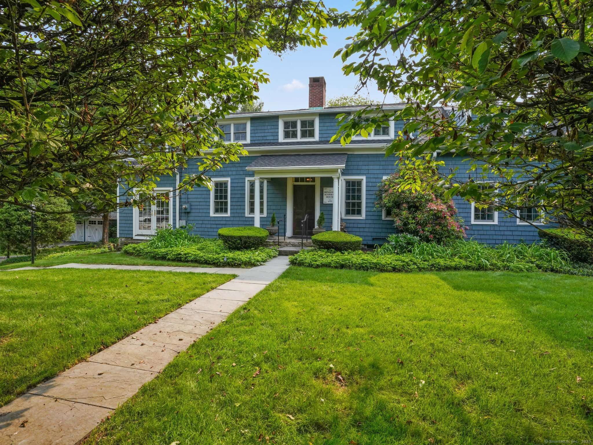 Stamford, CT 06905,1569 Newfield Avenue