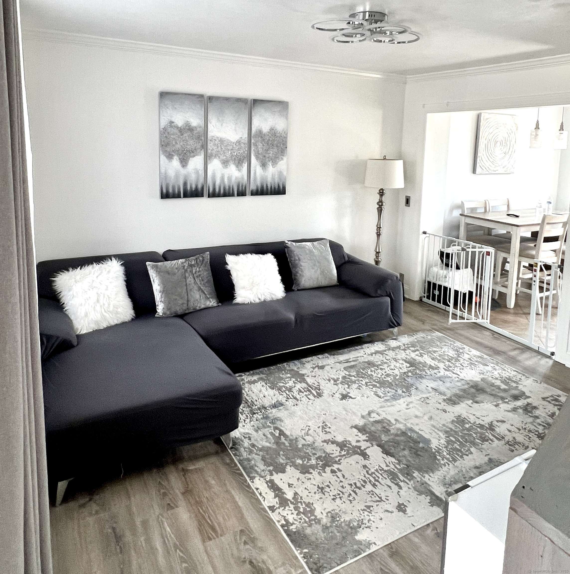 Stamford, CT 06902,445 Sylvan Knoll Road