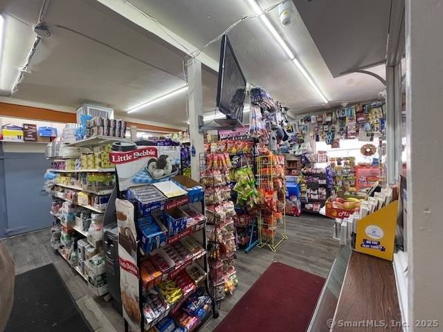 Bridgeport, CT 06605,787 Beechwood Avenue