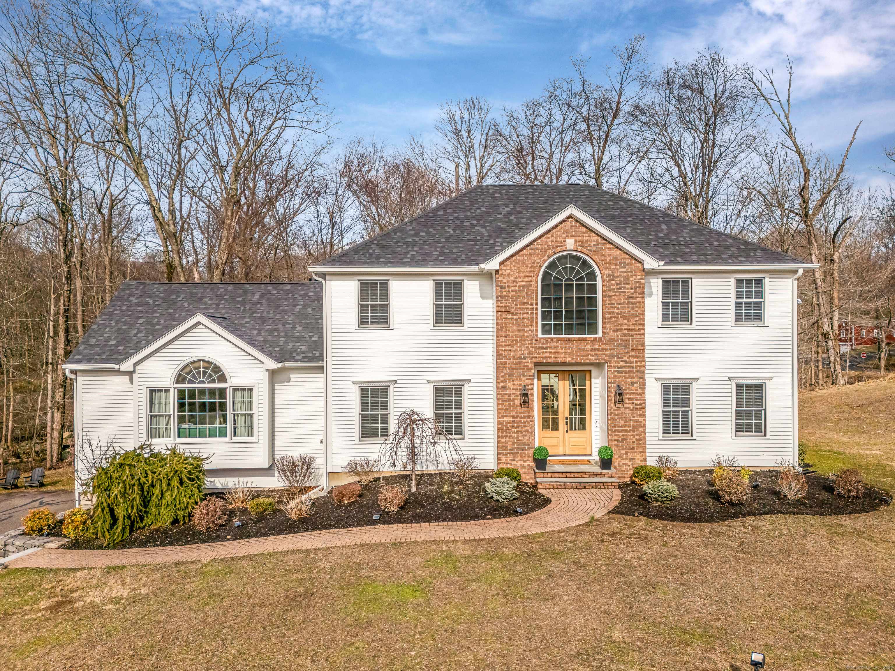 Monroe, CT 06468,4 Sweetbrier Lane