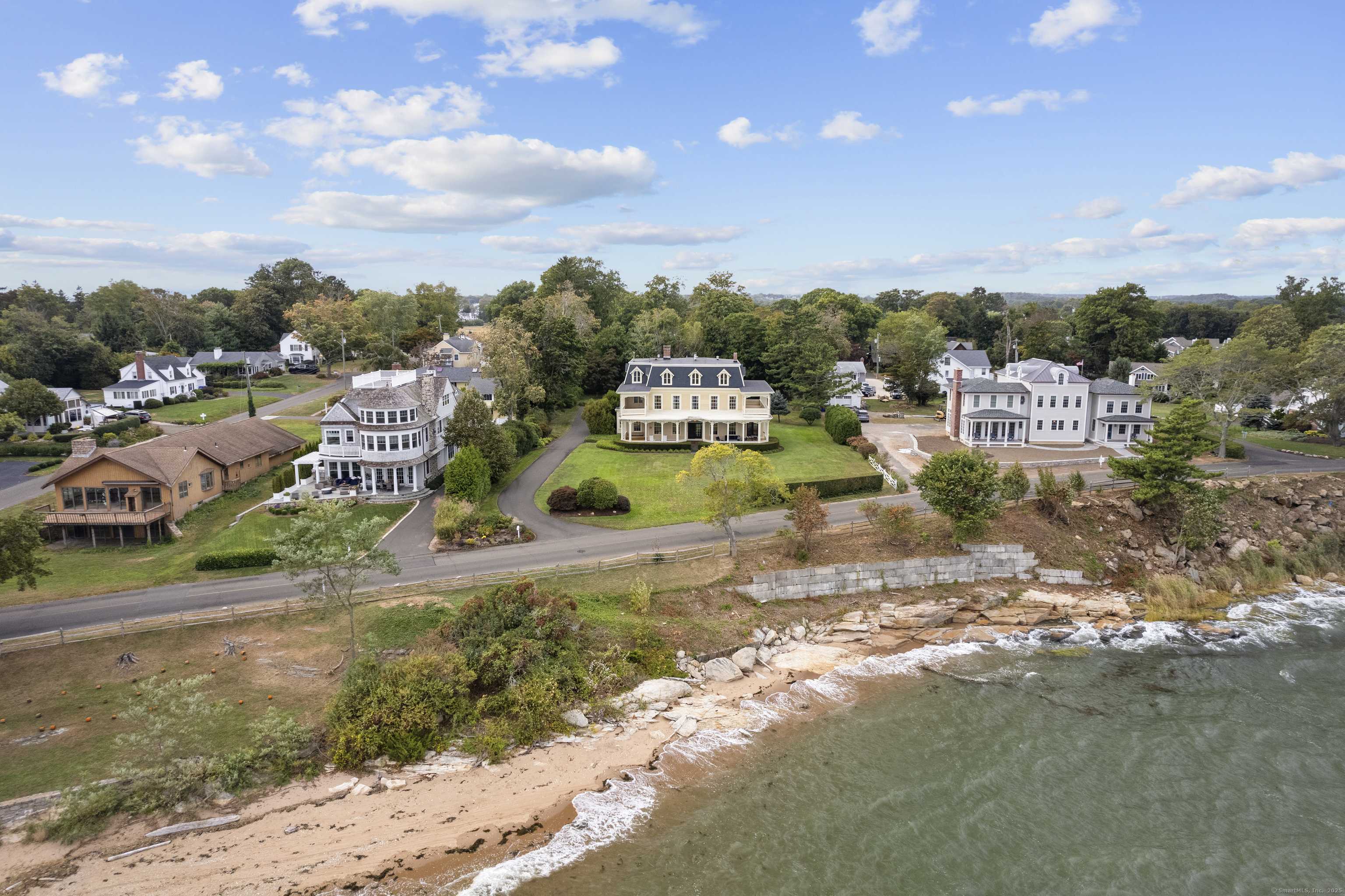 Branford, CT 06405,113 Linden Avenue