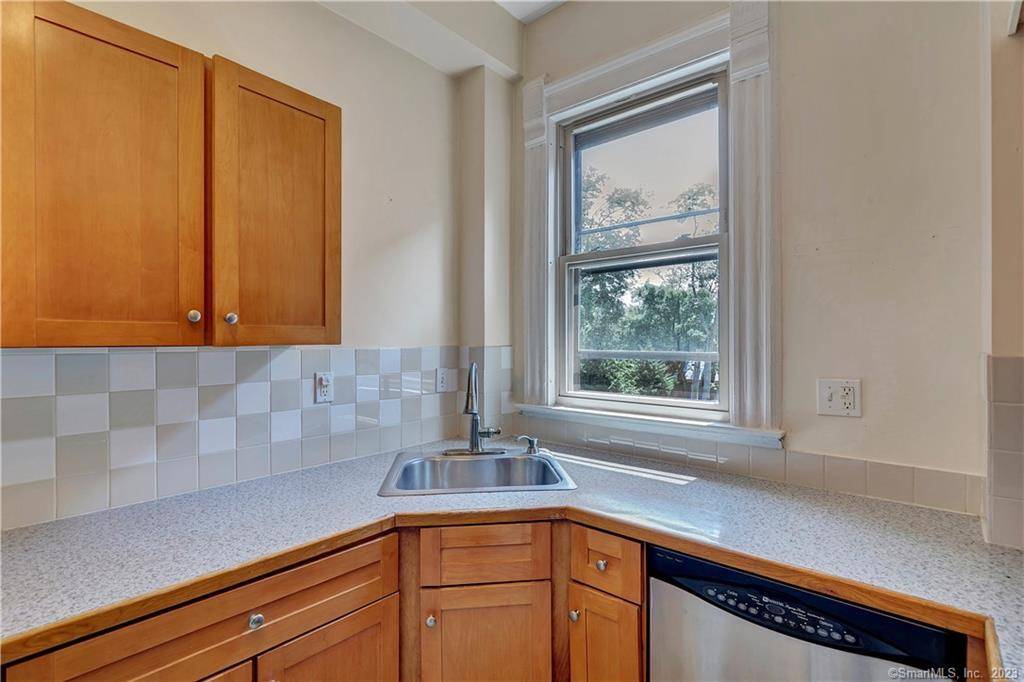 New Haven, CT 06511,125 Dwight Street #2