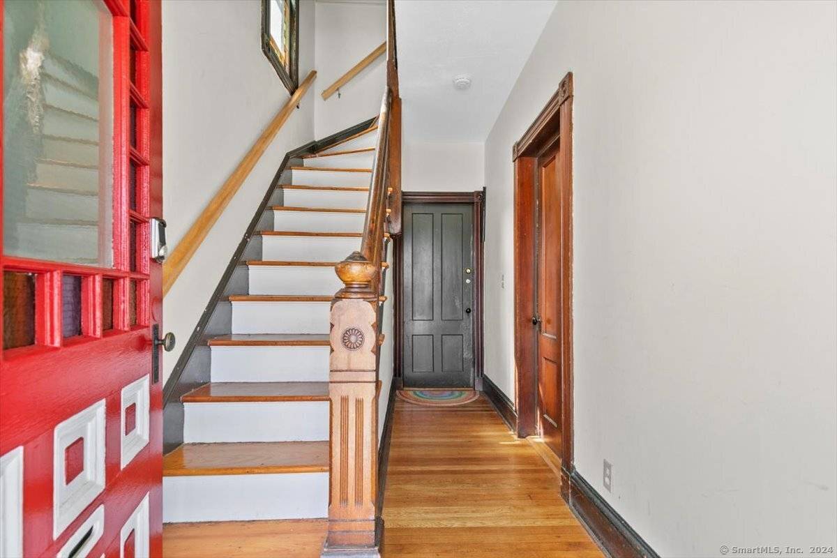 New Haven, CT 06511,56 Mansfield Street #1