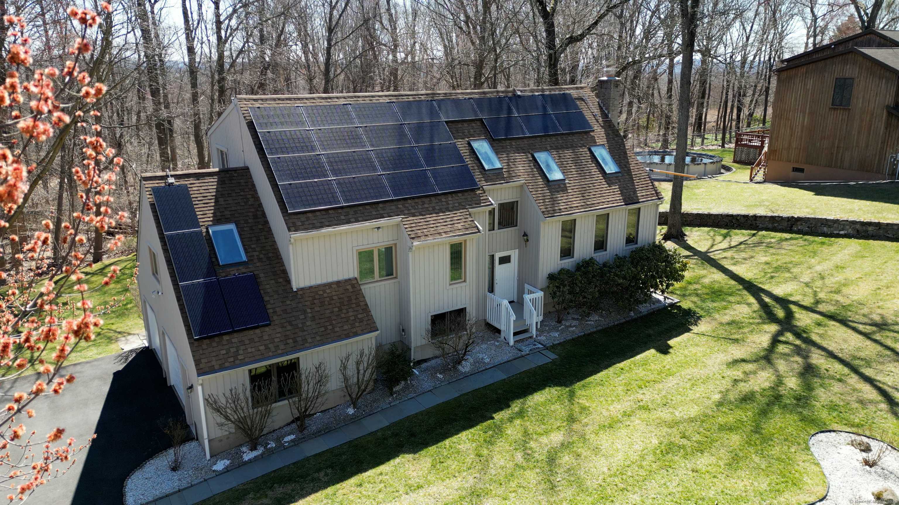 Hamden, CT 06514,955 Dunbar Hill Road