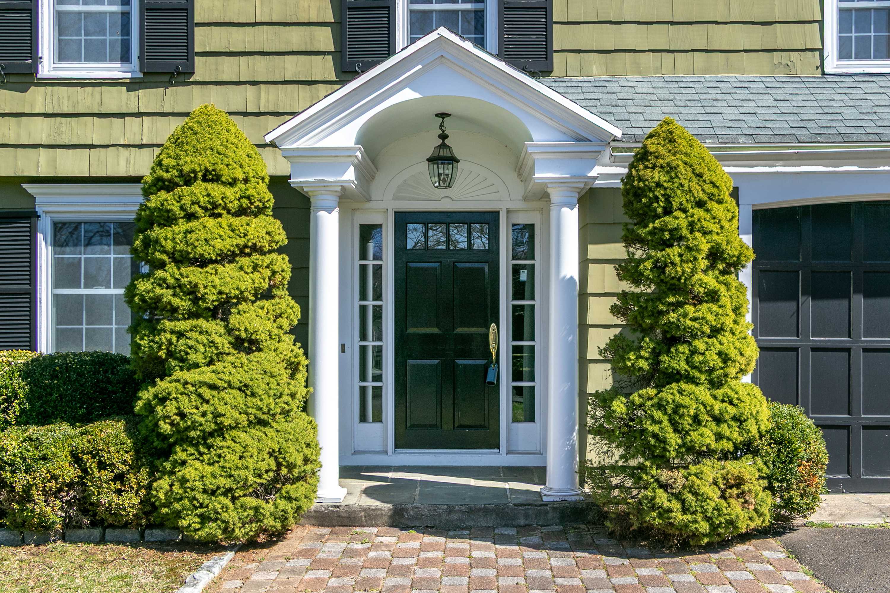 Fairfield, CT 06824,131 Sasco Hill Road