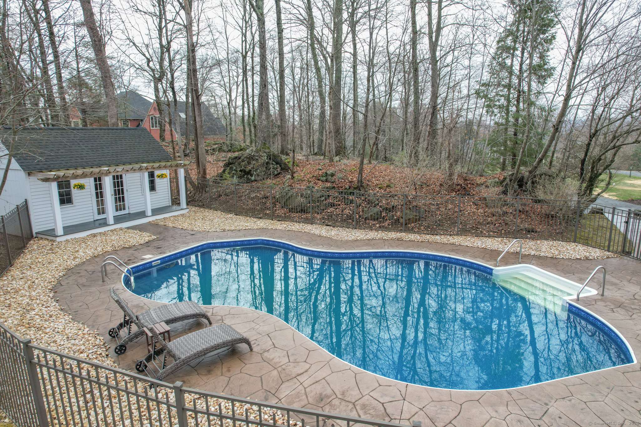 Southbury, CT 06488,352 Patriot Road