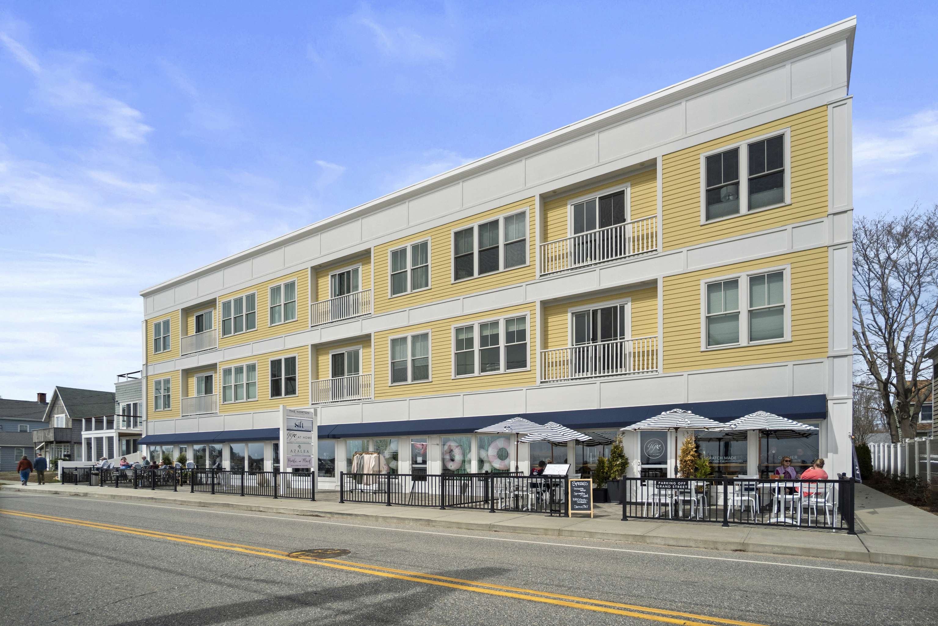 East Lyme, CT 06357,185 Main Street #APT 301