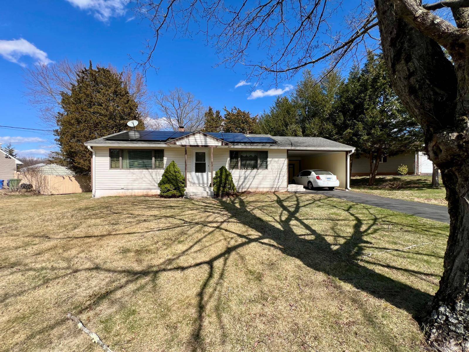 Meriden, CT 06450,33 Orchid Road