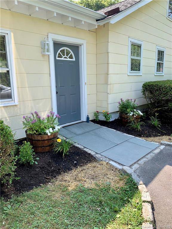 Westport, CT 06880,28 Treadwell Avenue