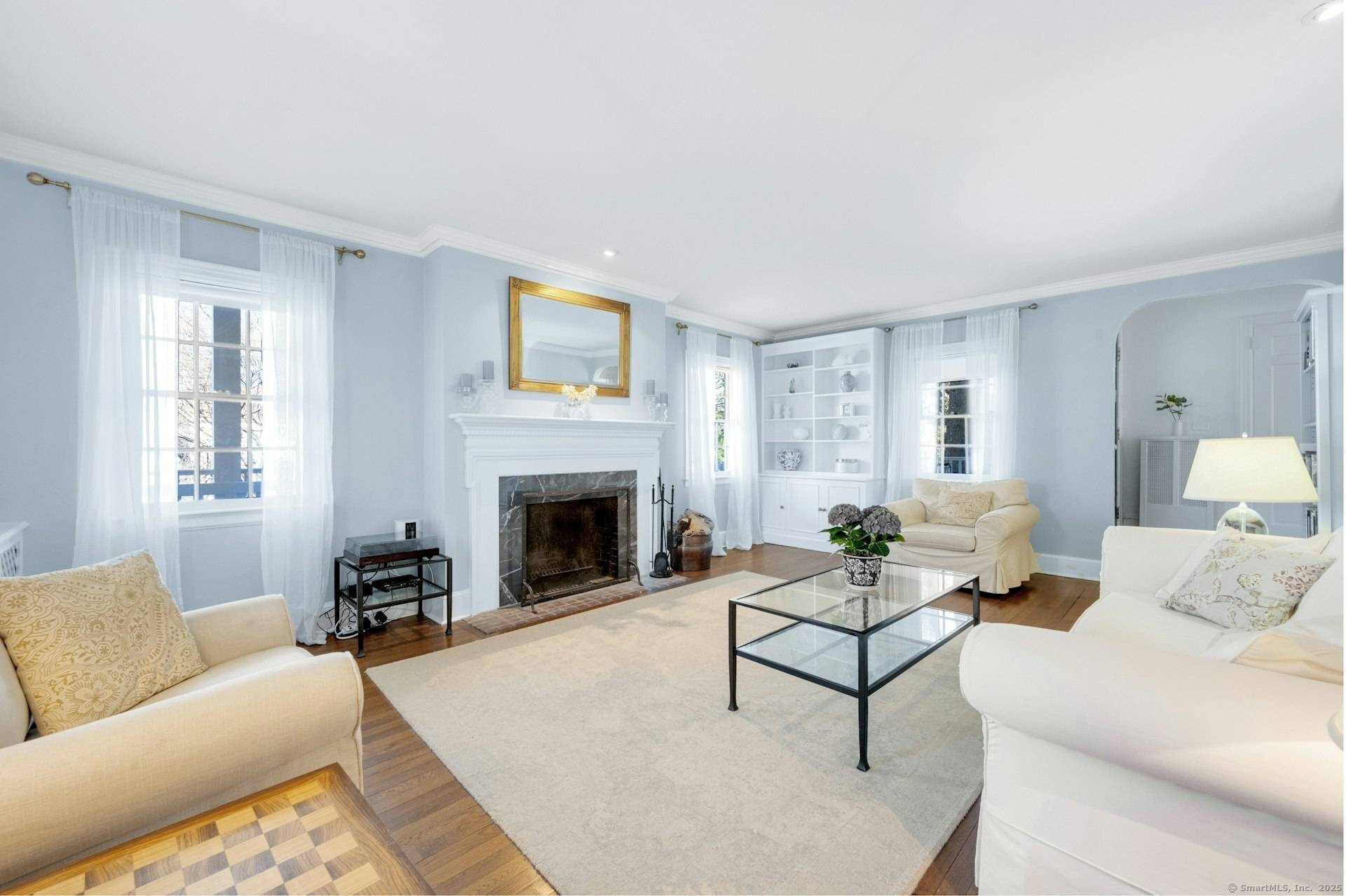 Greenwich, CT 06878,20 Linwood Avenue
