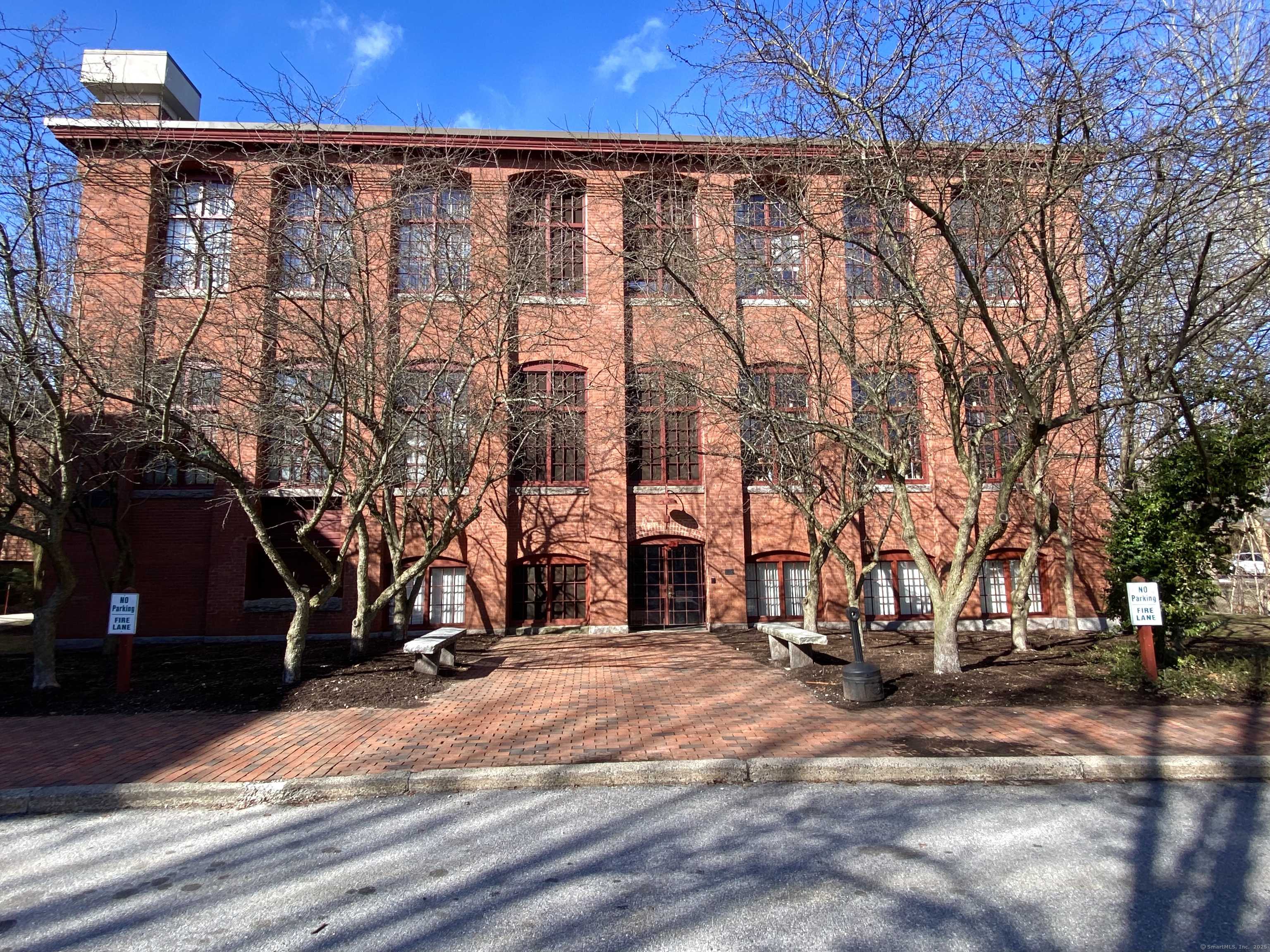 Torrington, CT 06790,839 Main Street #APT 28