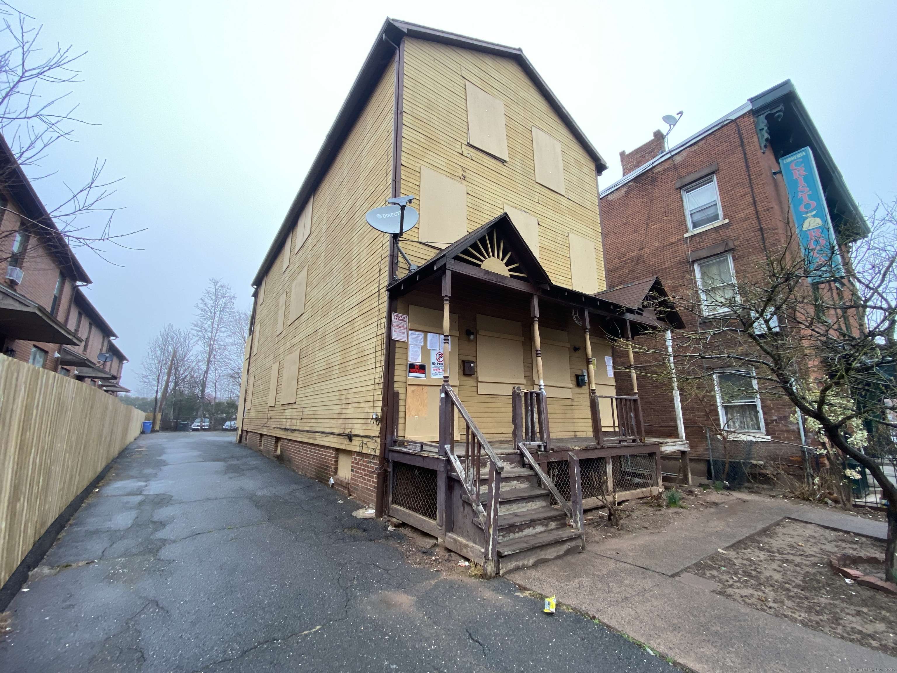 Hartford, CT 06106,168 Park Street