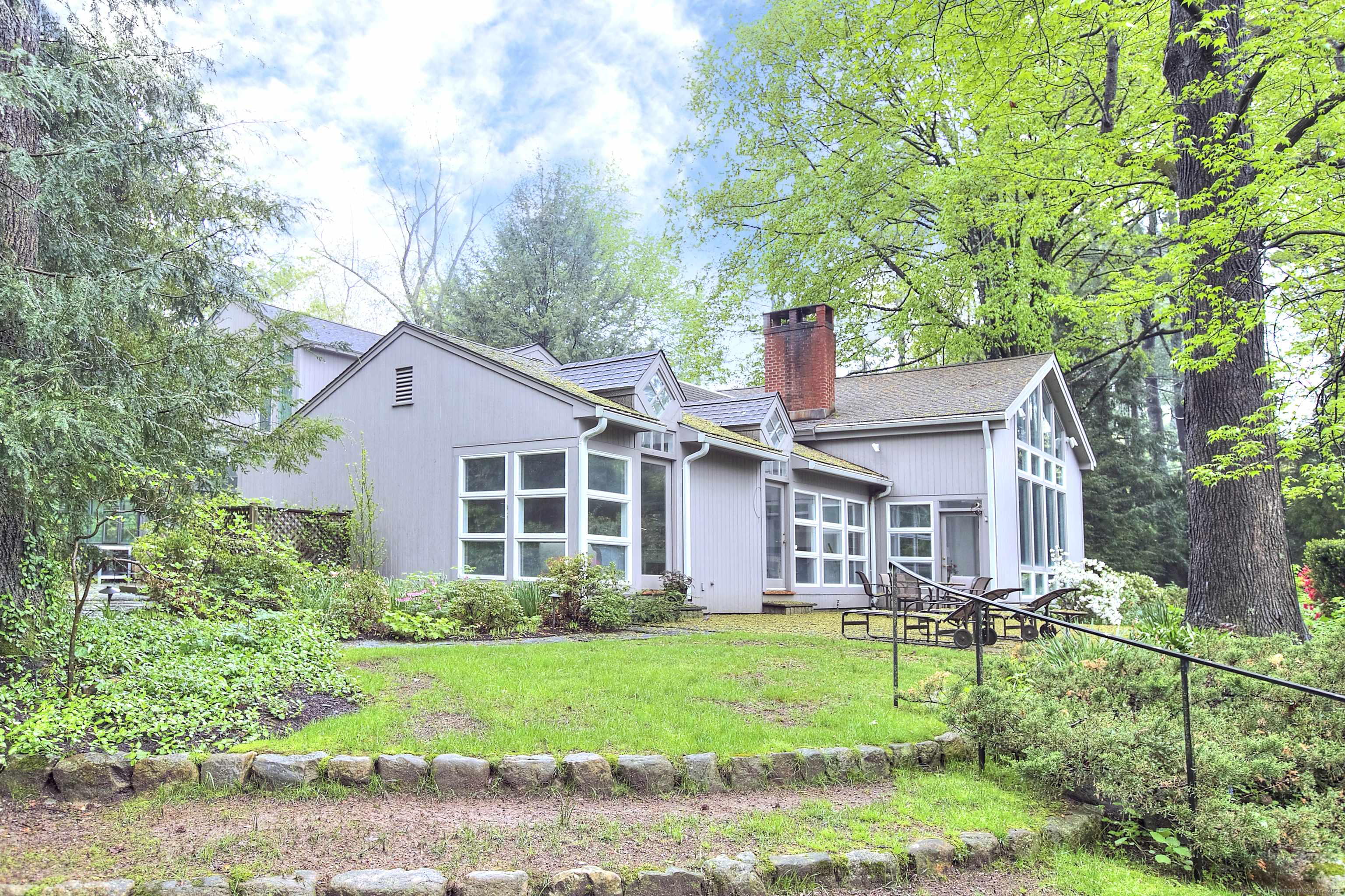 Westport, CT 06880,18 Stoneboat Road