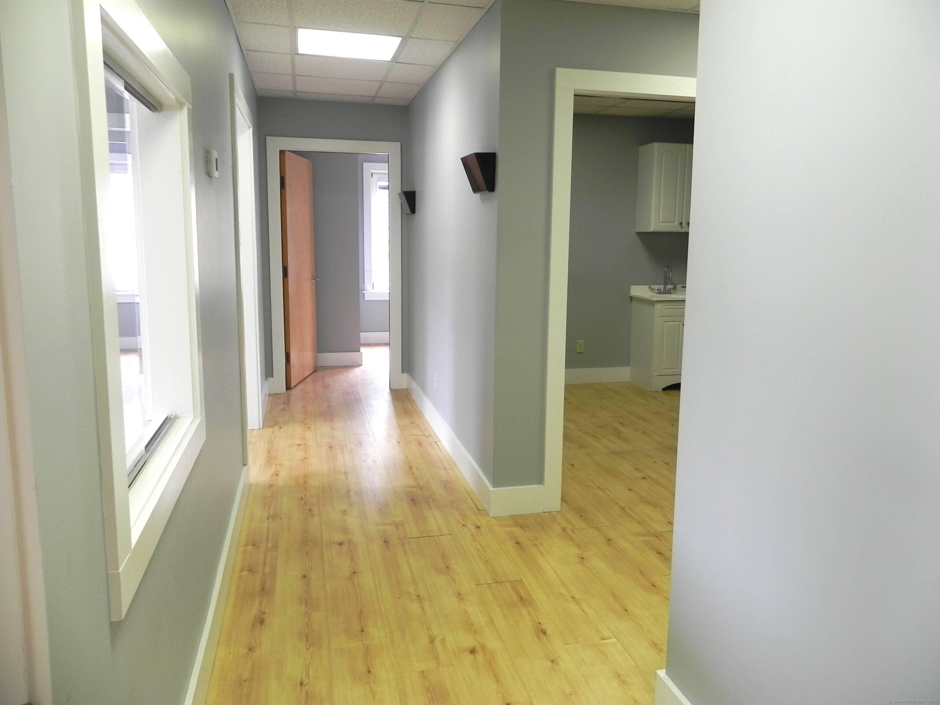 Kent, CT 06757,27 North Main Street #7A