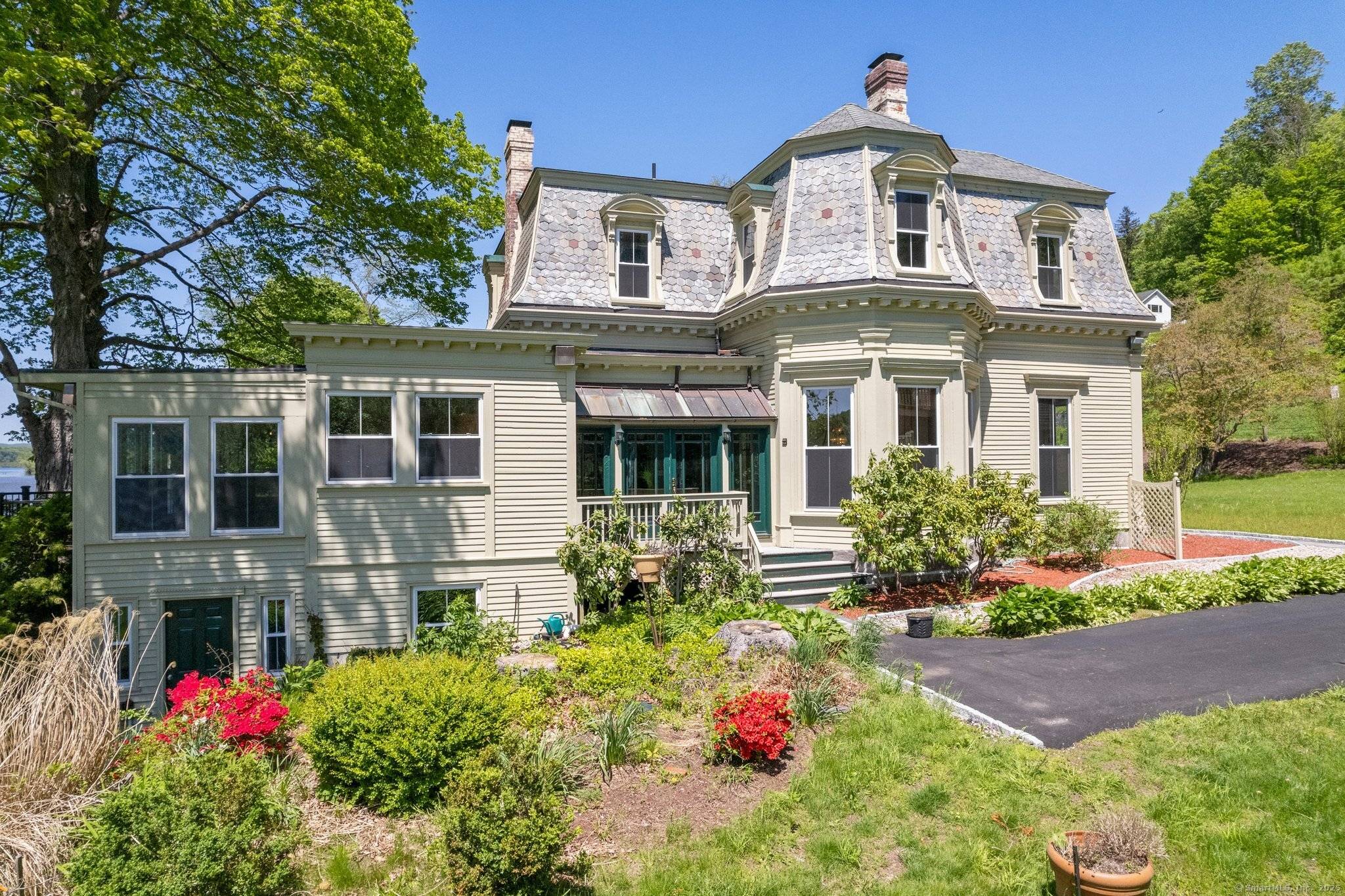 East Haddam, CT 06423,77 Main Street
