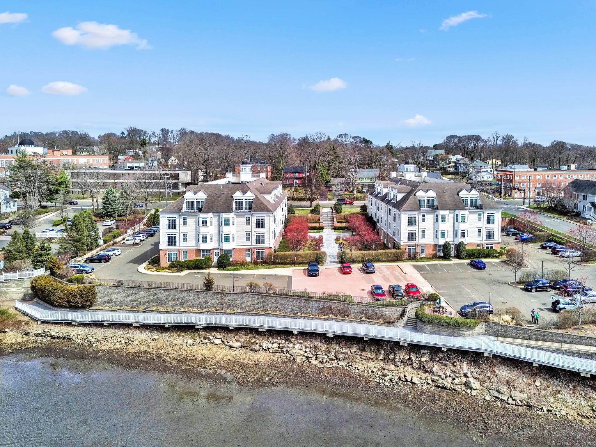 Norwalk, CT 06851,142 East Avenue #A101