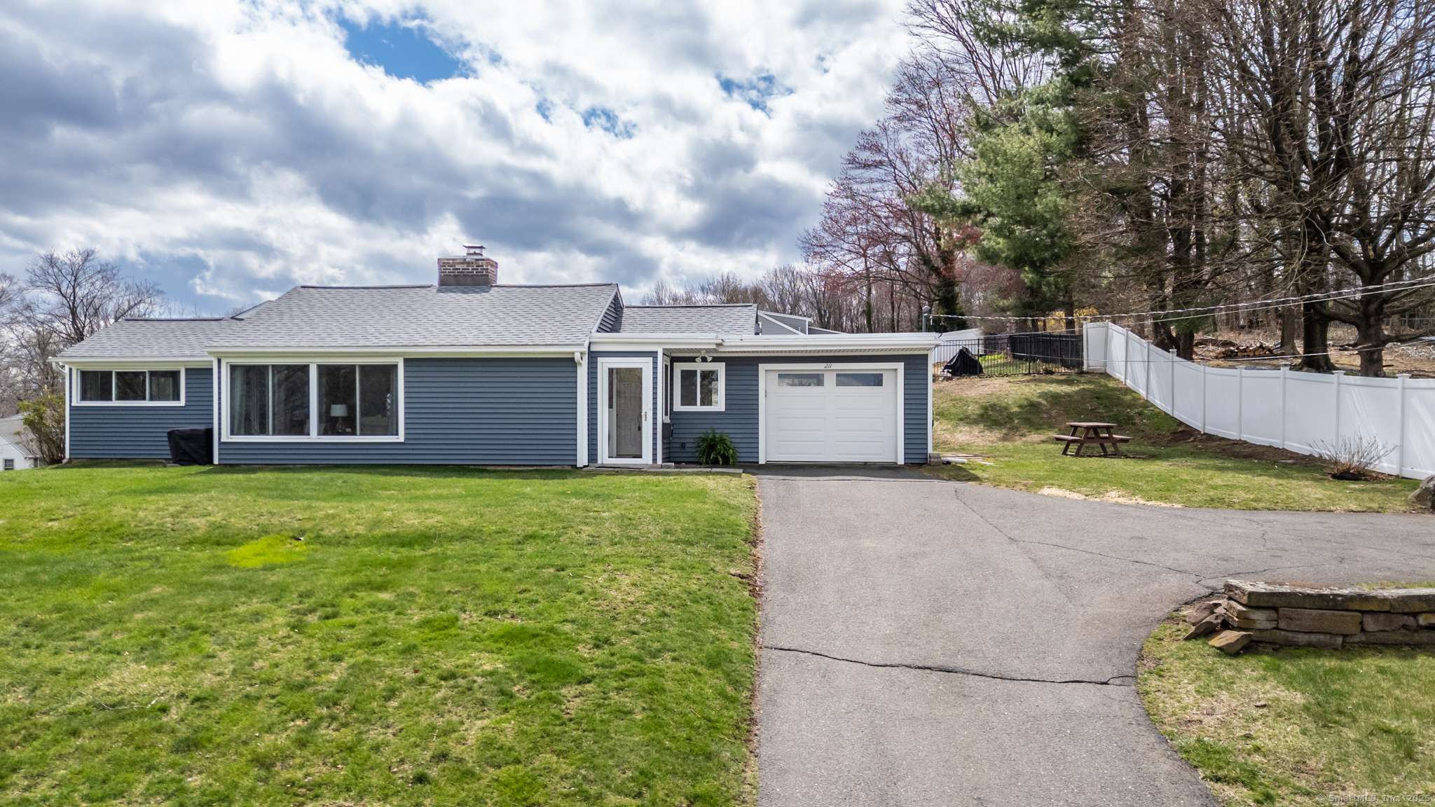 Berlin, CT 06037,211 Ellwood Road