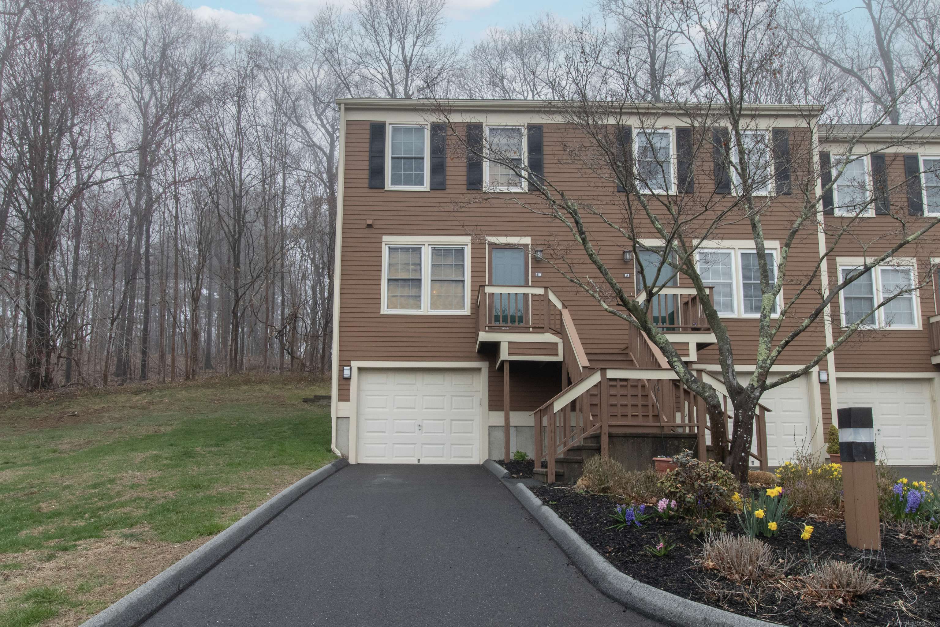 Branford, CT 06405,110 Foxbridge Village Road #110