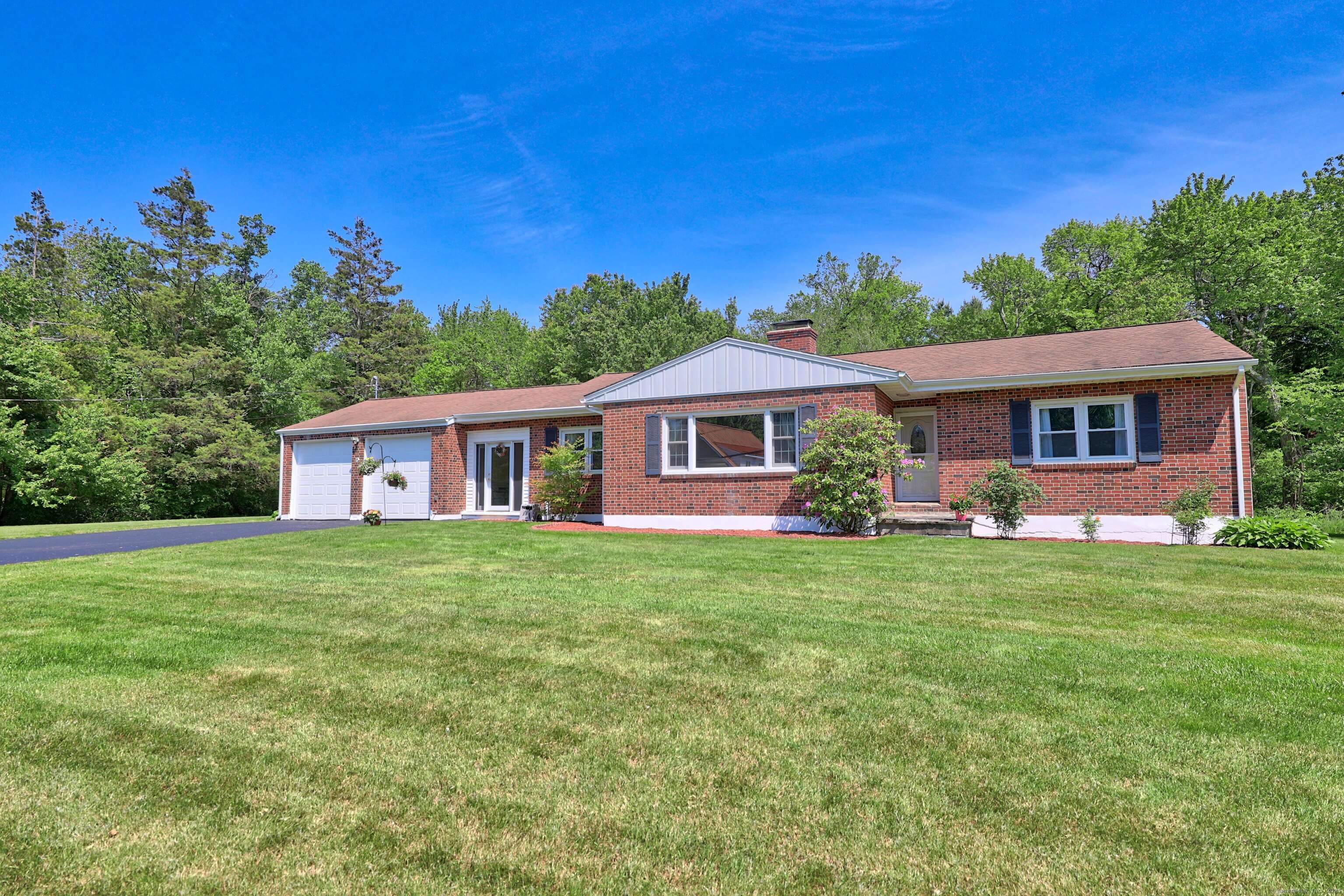Prospect, CT 06712,17 Straitsville Road