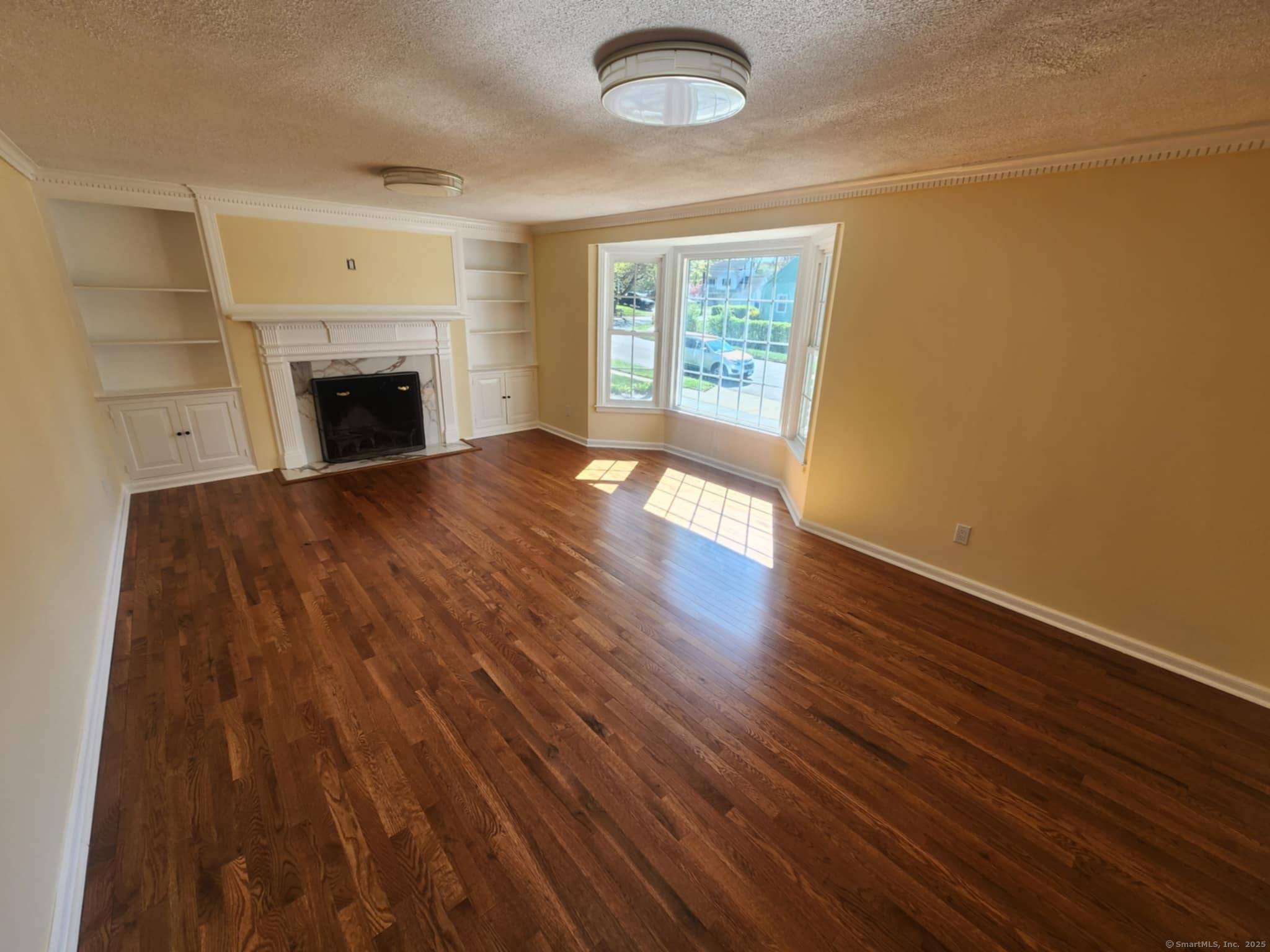Hamden, CT 06514,20 Rosina Road