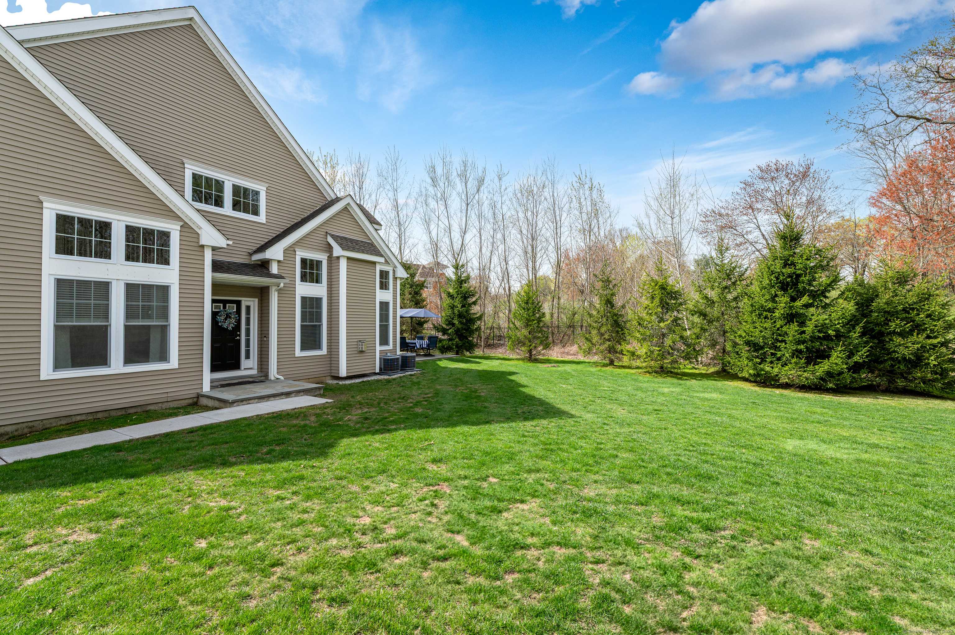 Bethel, CT 06801,72 Copper Square Drive #72