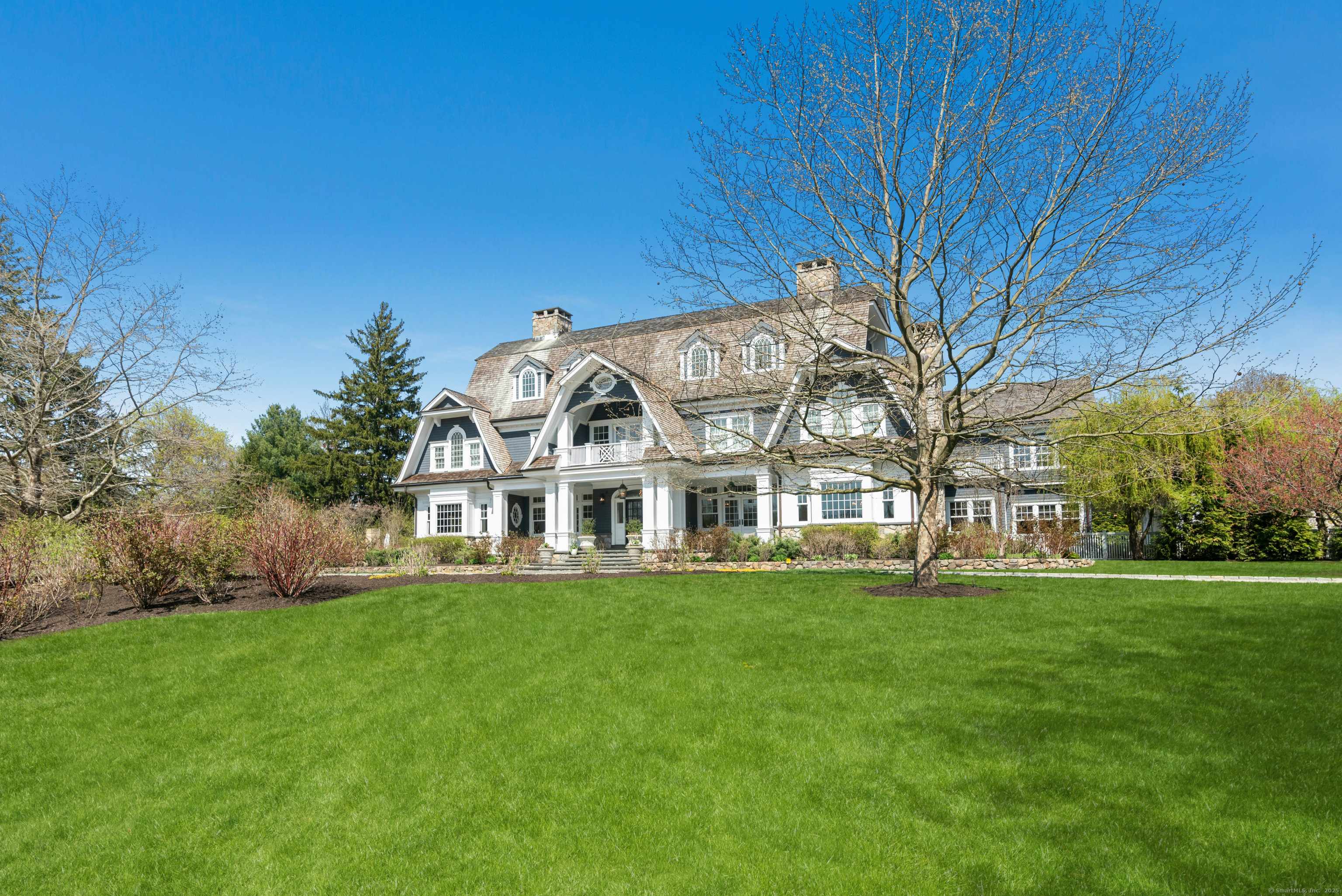 New Canaan, CT 06840,727 Smith Ridge Road