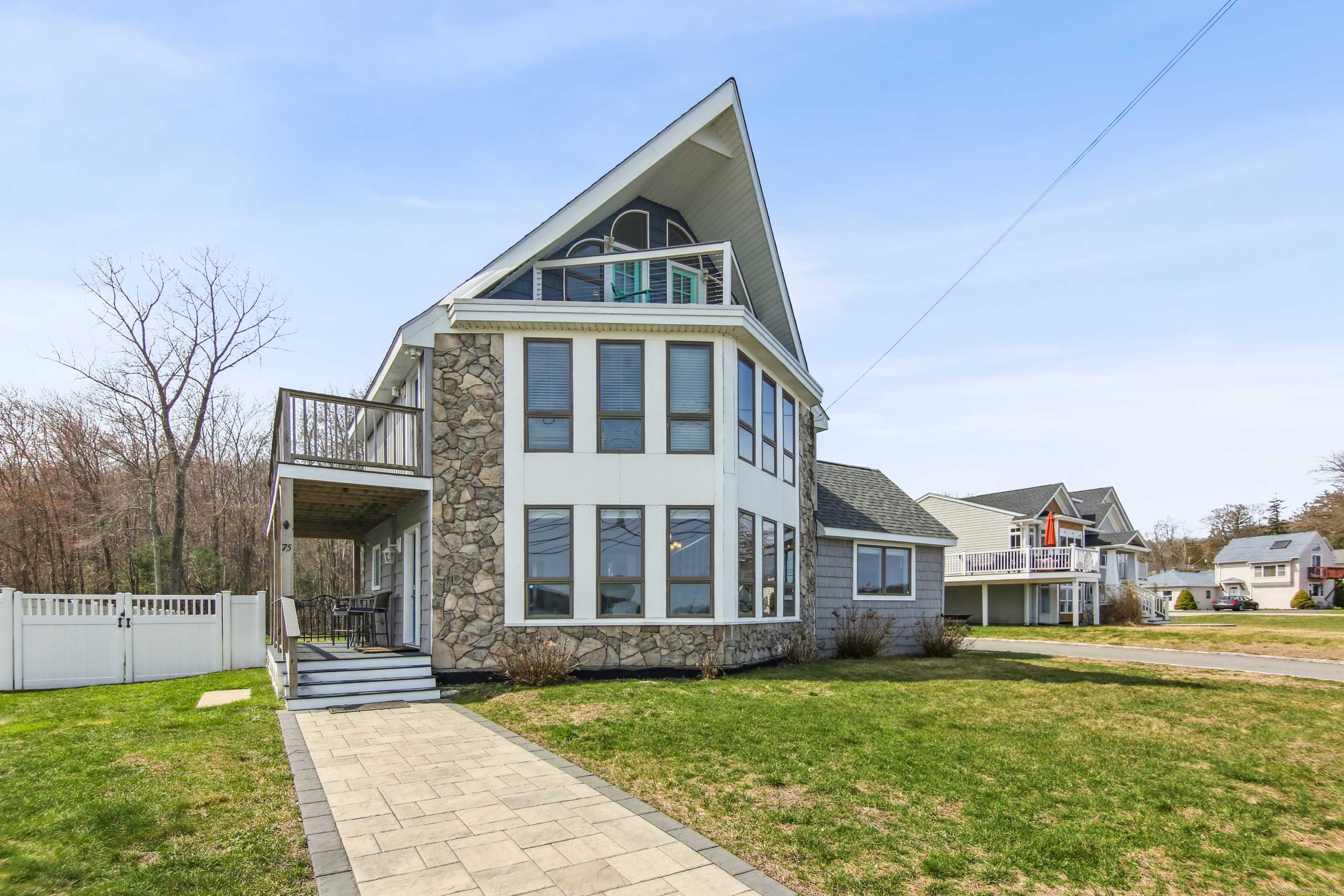 East Hampton, CT 06424,75 North Main Street