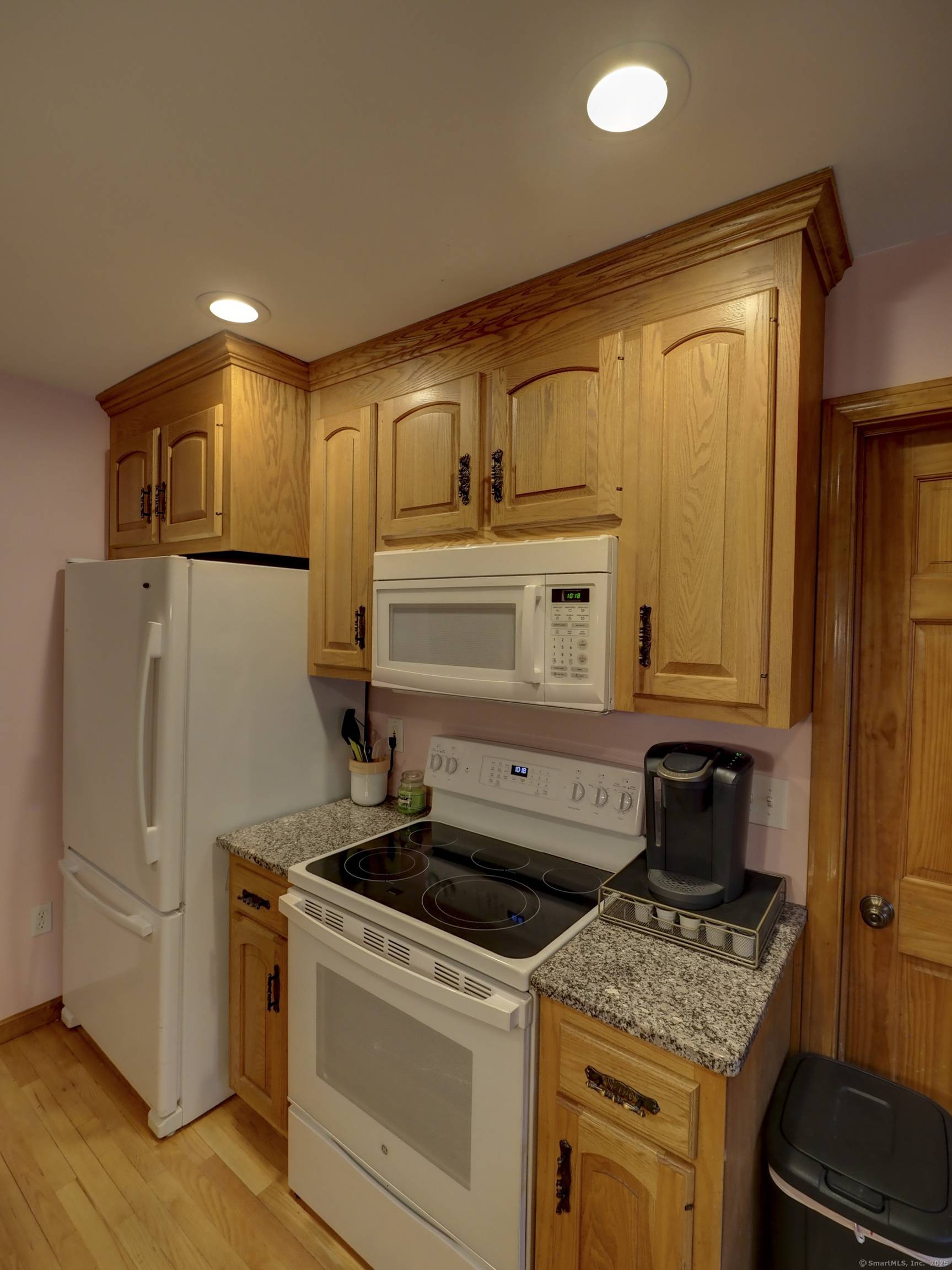 Wallingford, CT 06492,80 Simpson Avenue