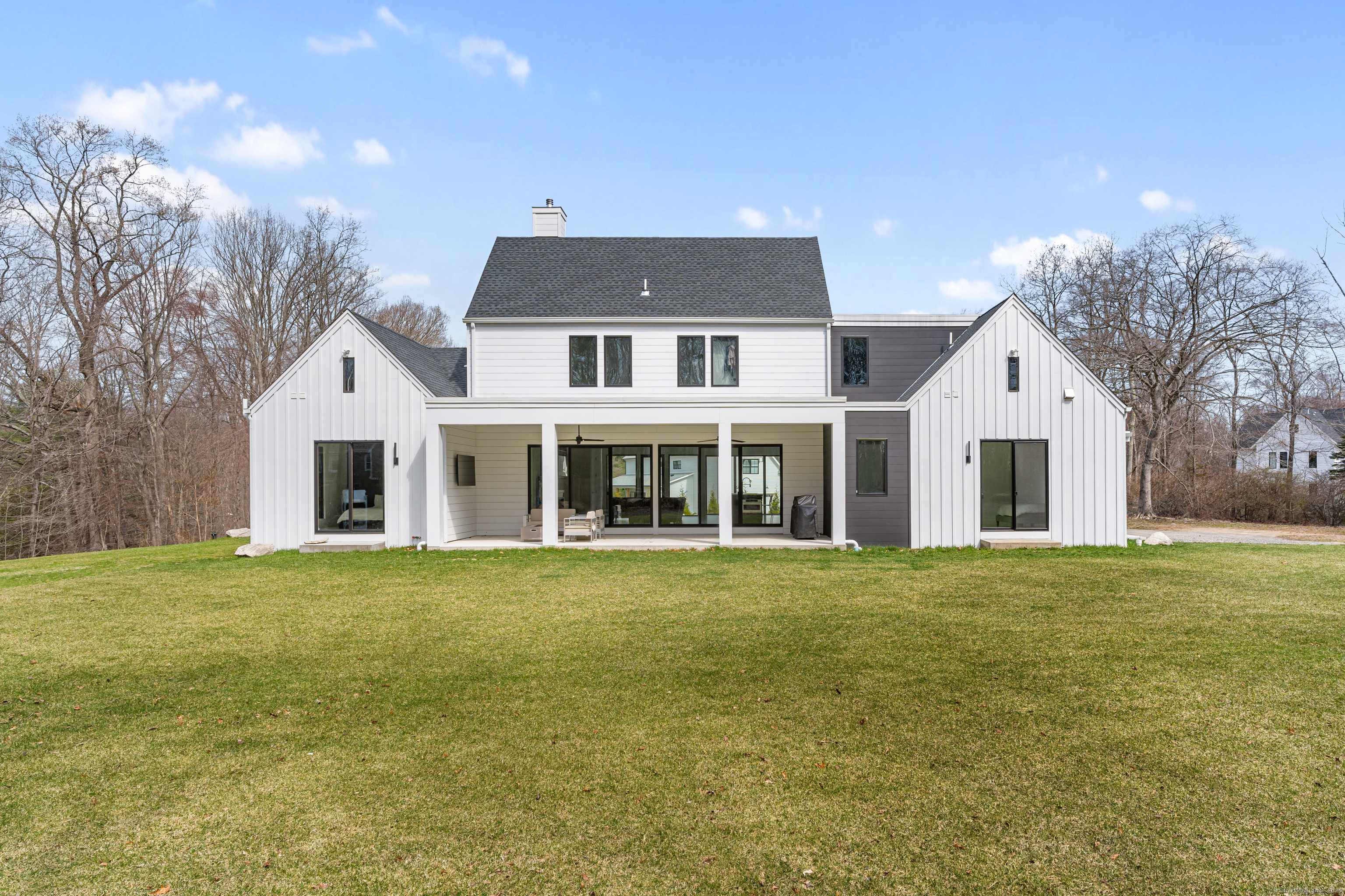 Wilton, CT 06897,17 Fullin Lane
