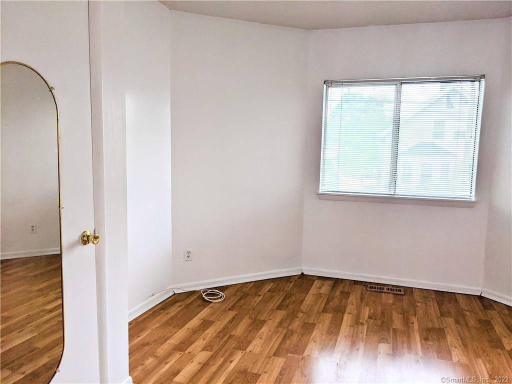 Norwalk, CT 06855,276 East Avenue #1