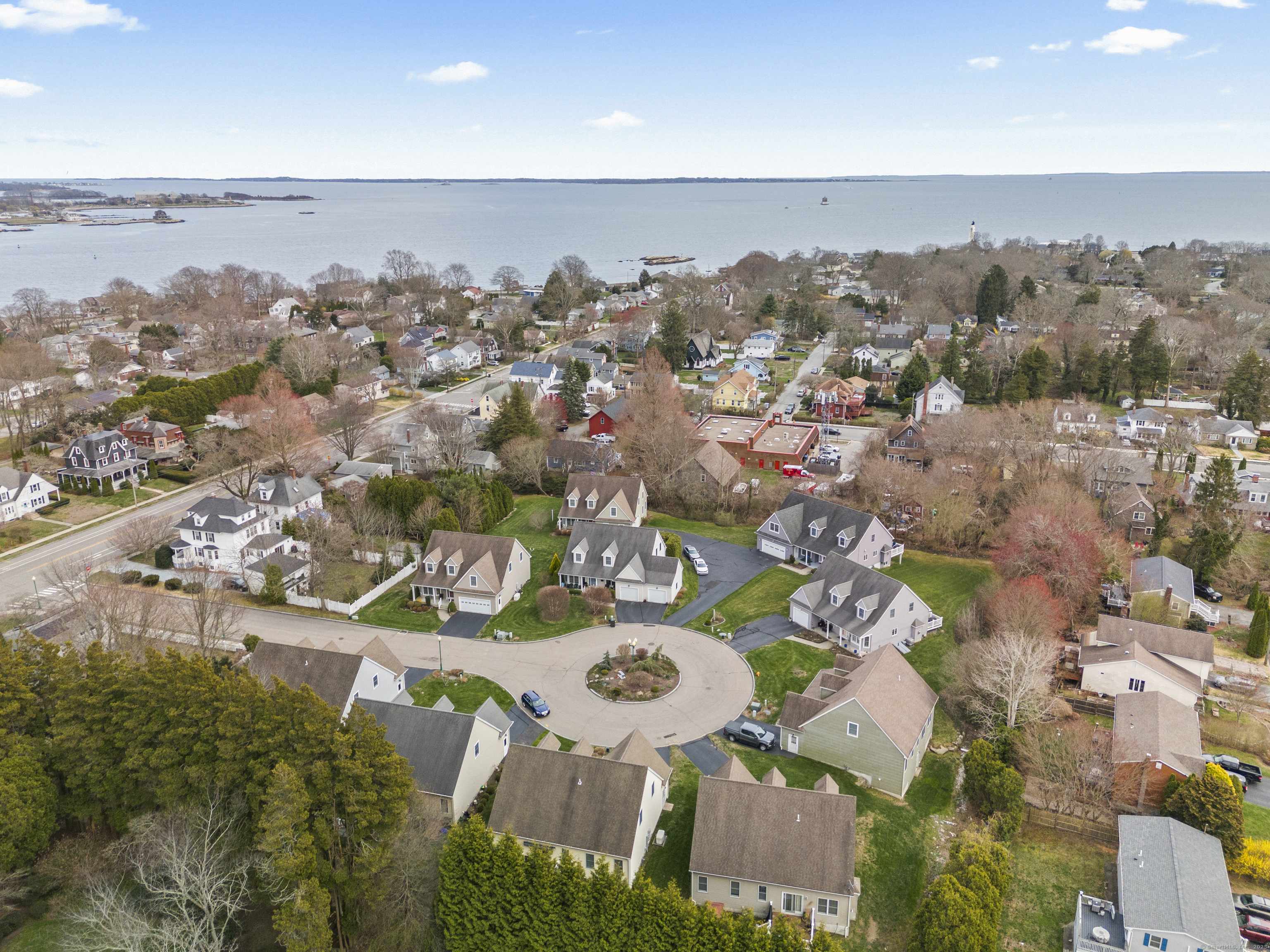 New London, CT 06320,10 Easy Street #C