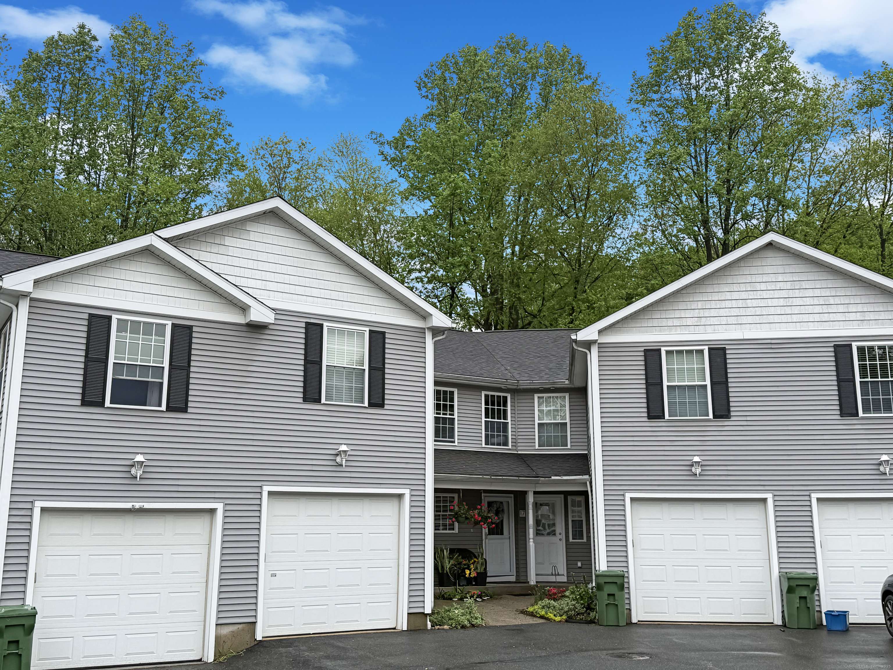 Southington, CT 06444,2118 Meriden Waterbury Turnpike #18