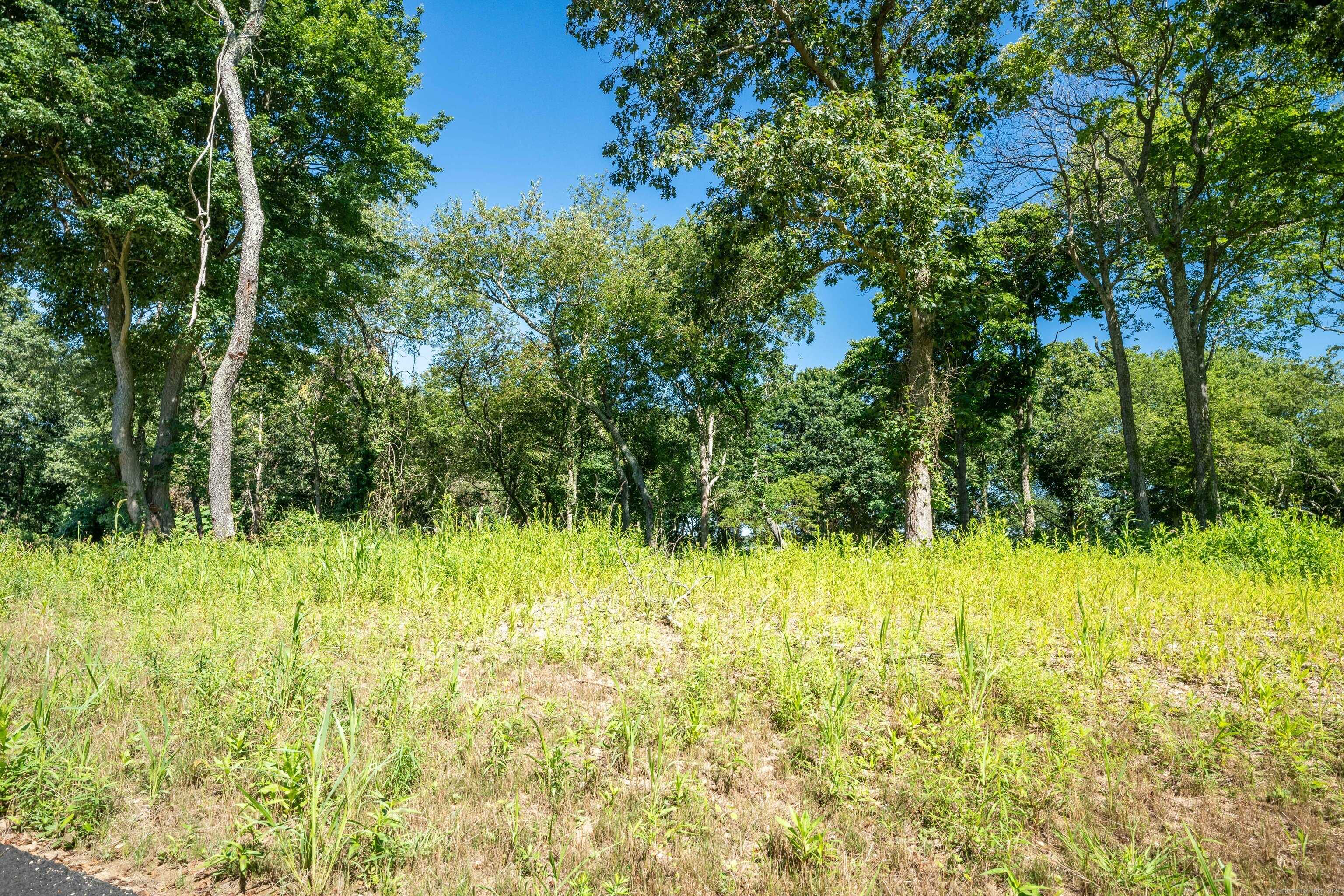Stonington, CT 06355,10 Kingfisher Way