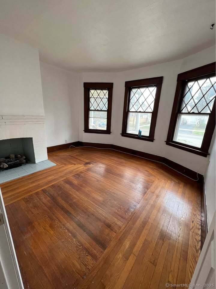 New Haven, CT 06515,412 Central Avenue #1