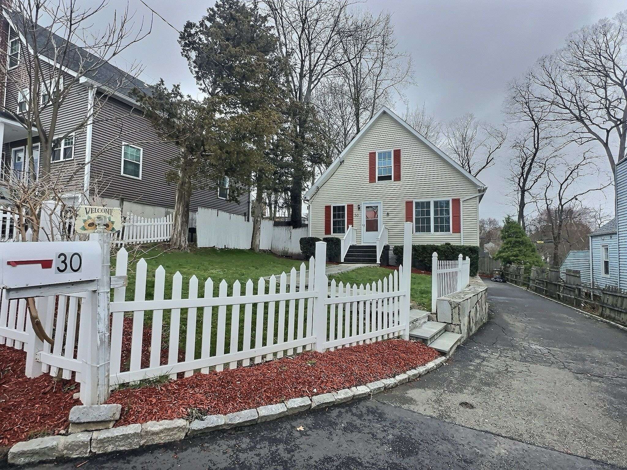 Stamford, CT 06905,30 Nichols Avenue