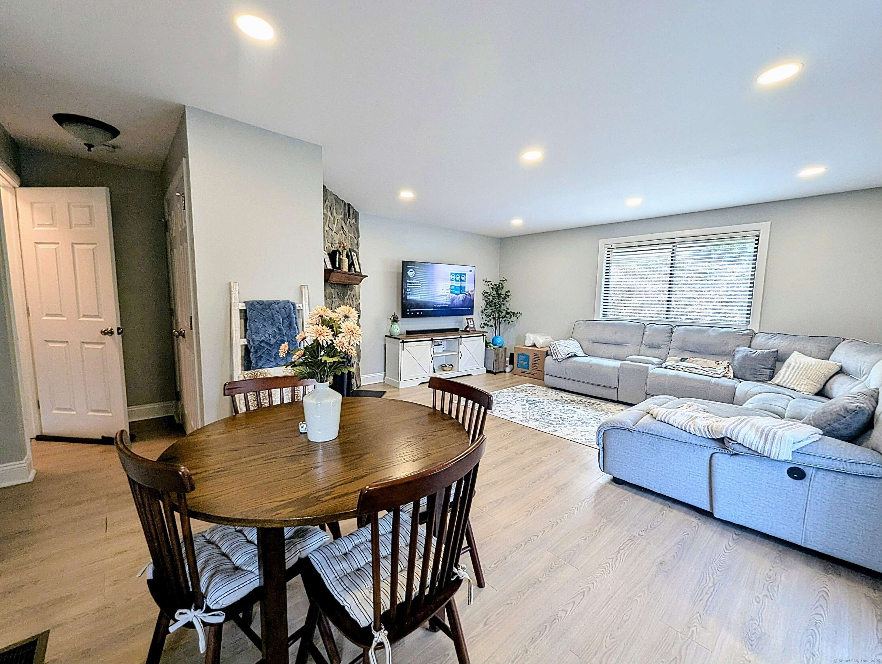 Beacon Falls, CT 06403,134 Essex Court #134