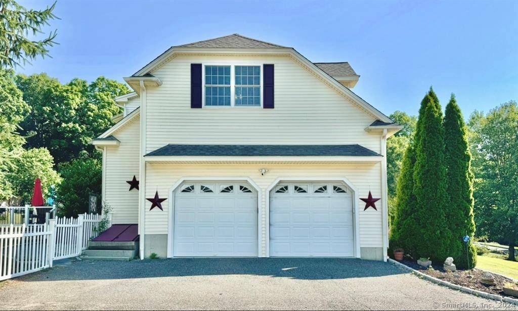 Beacon Falls, CT 06403,282 Cook Lane