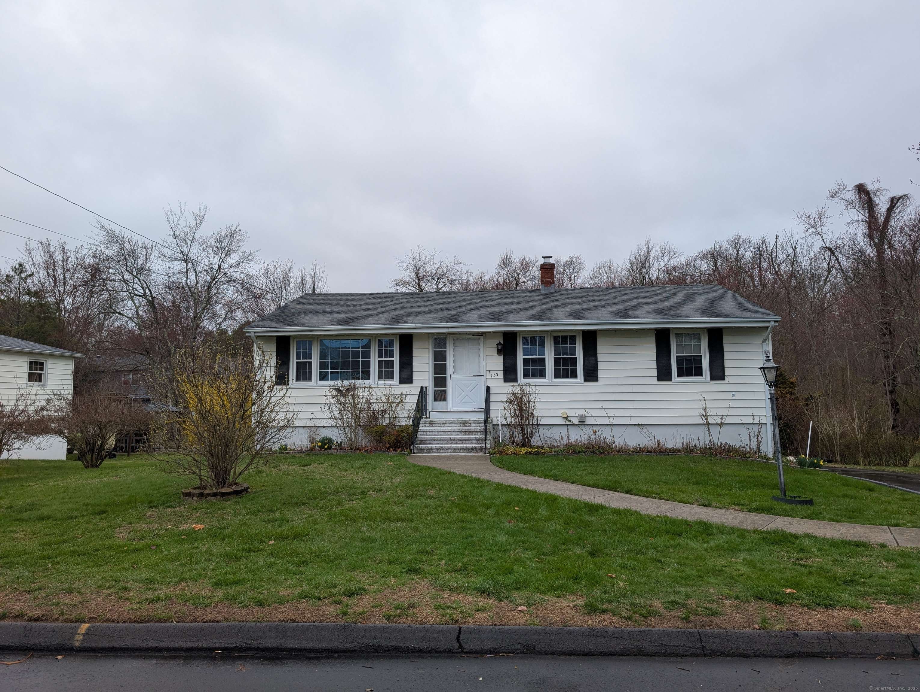 East Haven, CT 06512,137 Cosey Beach Road