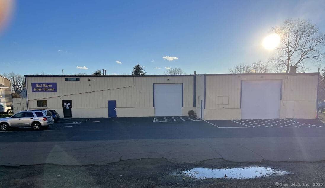 East Haven, CT 06512,5 Old Bradley Street